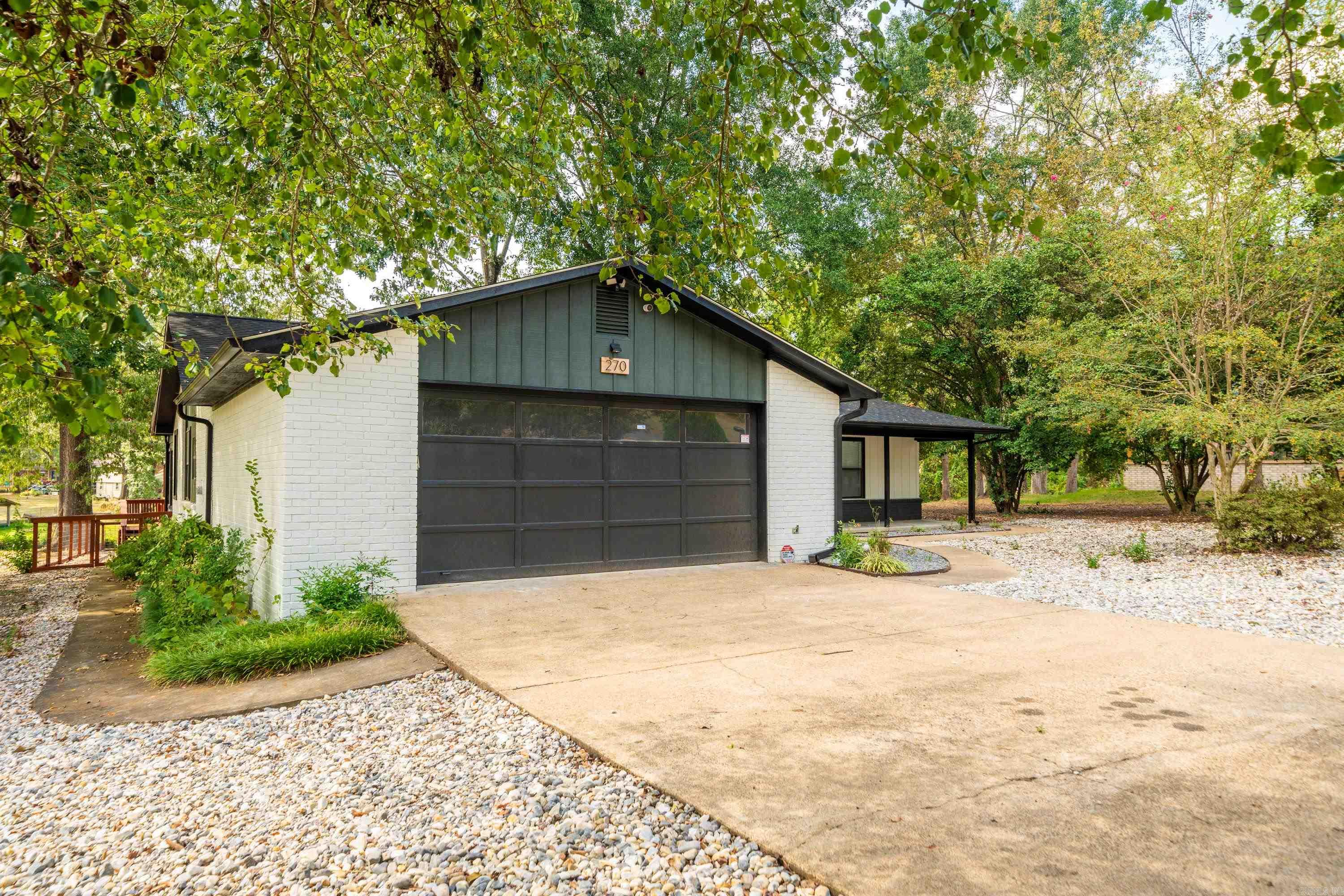 270  Scroggins  Hot Springs, AR