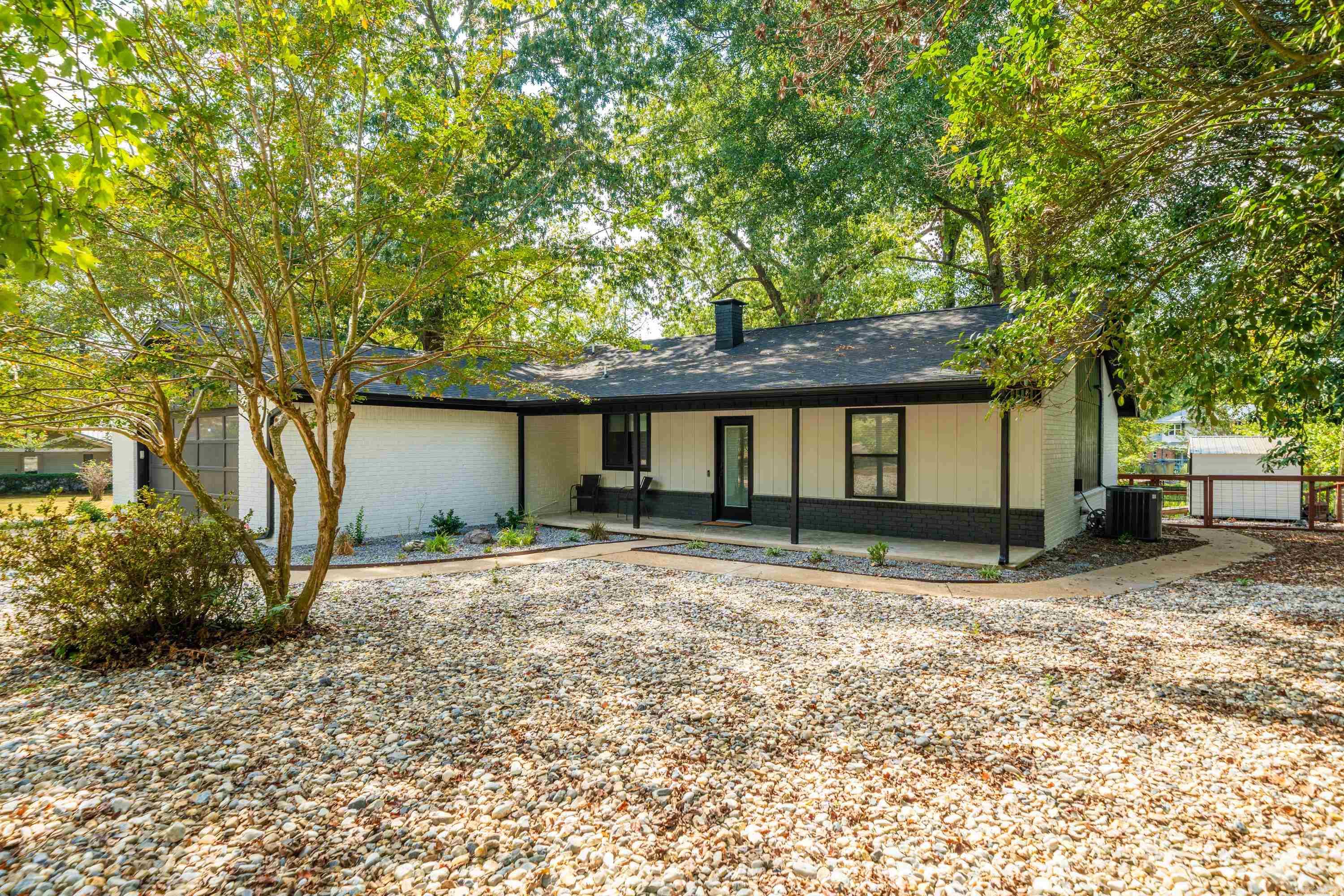 270  Scroggins  Hot Springs, AR