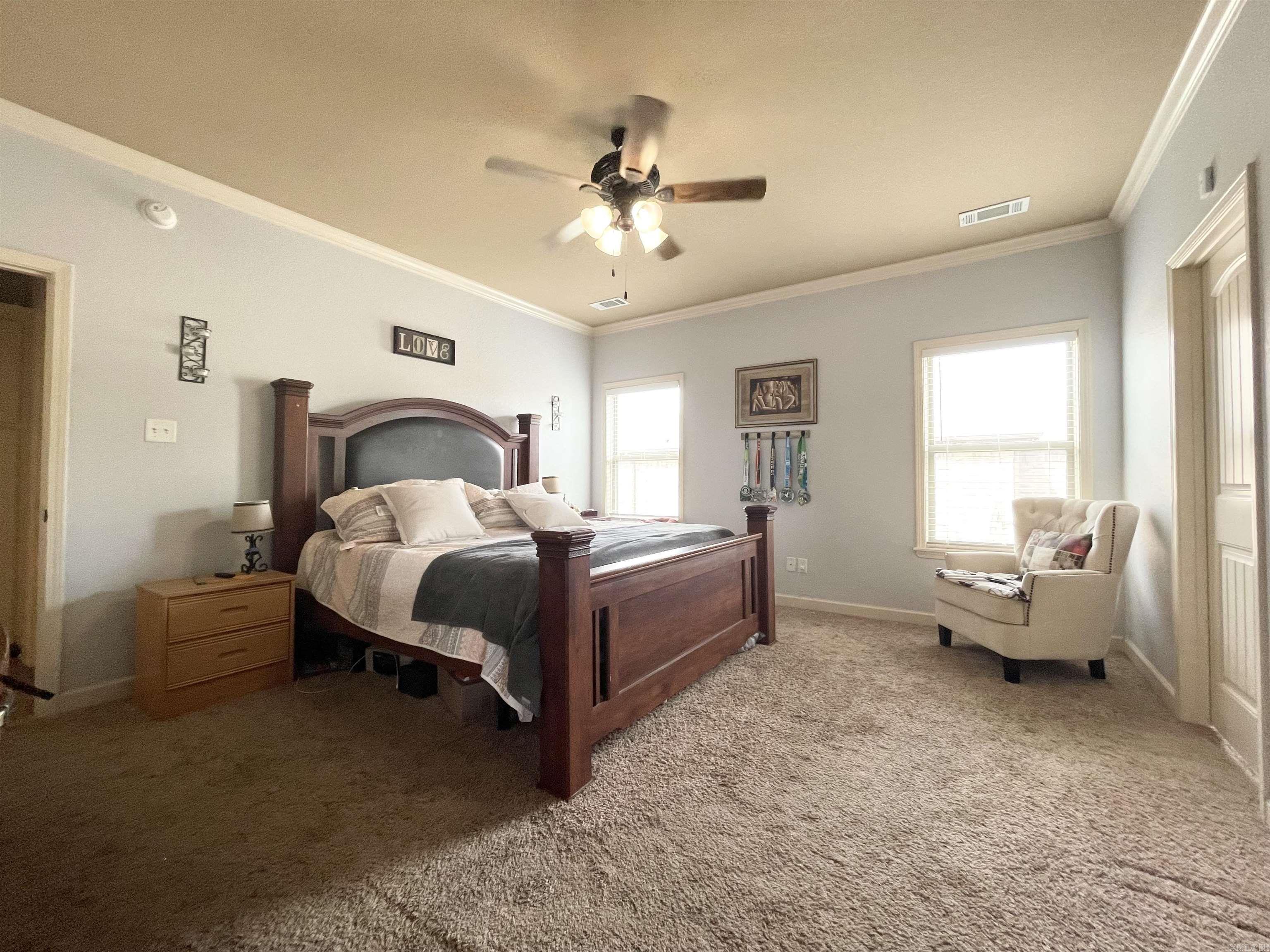 732  Mango  Austin, AR