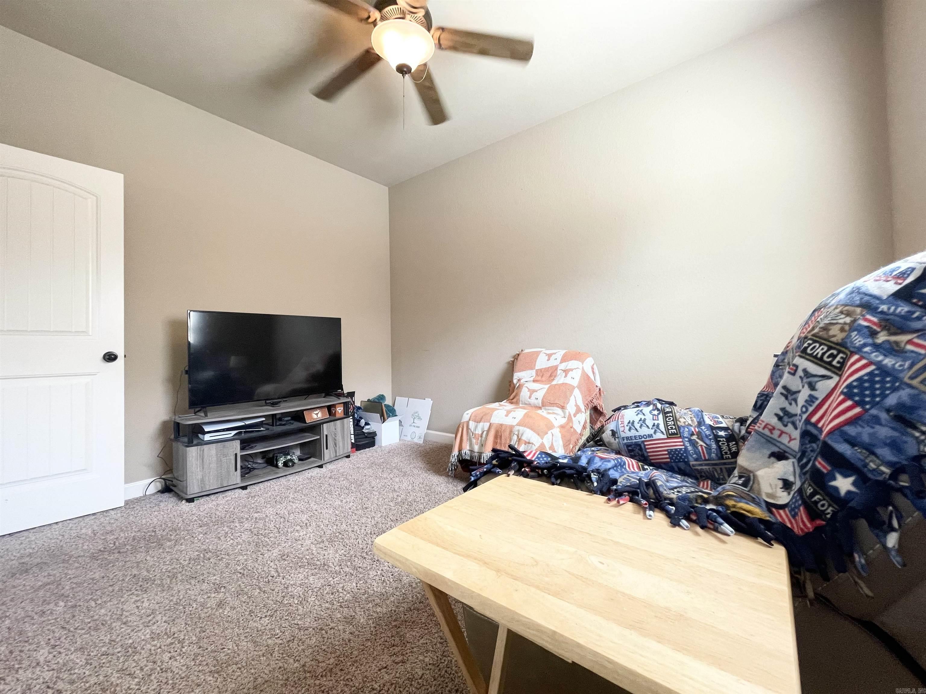 732  Mango  Austin, AR