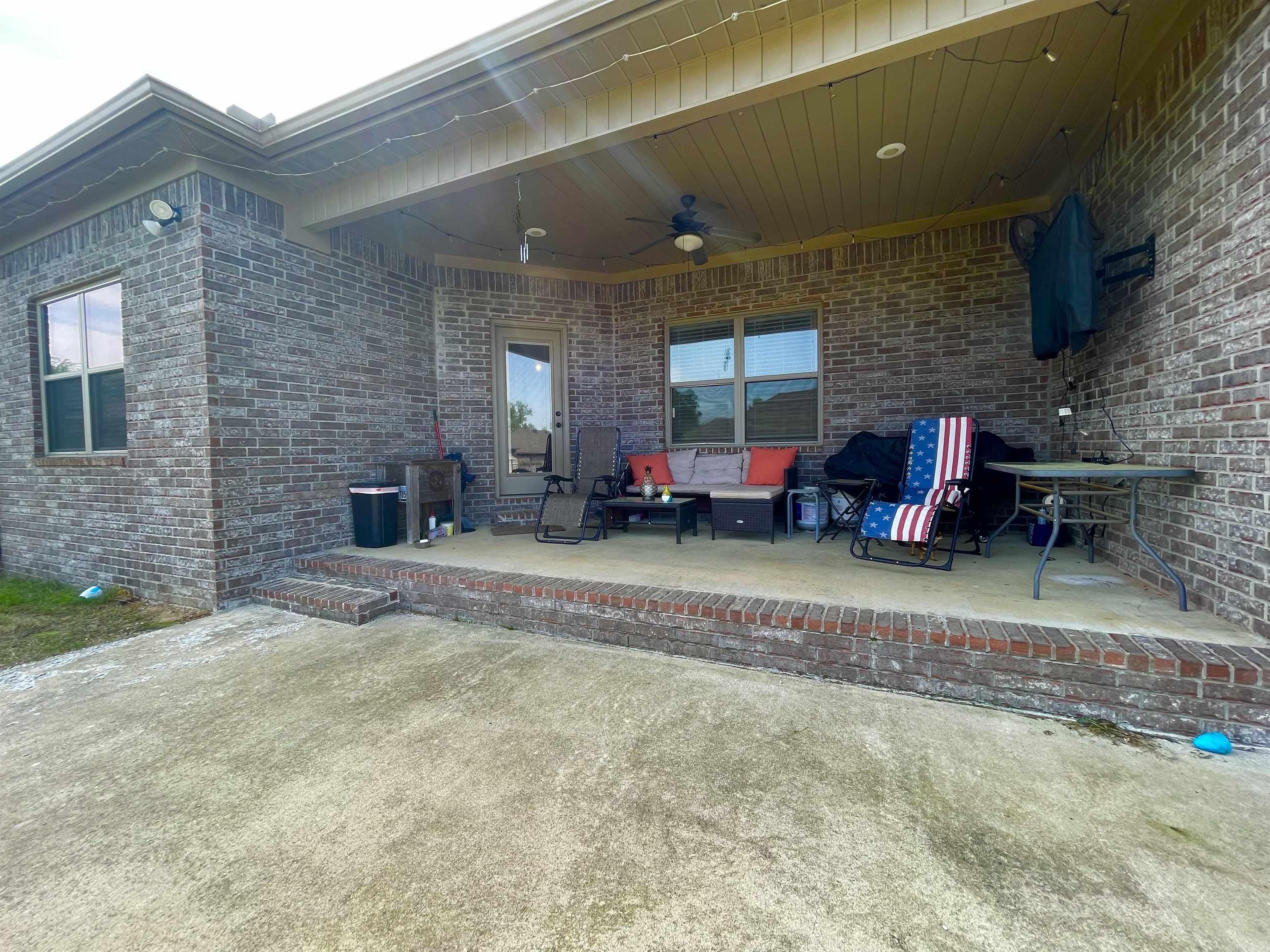 732  Mango  Austin, AR