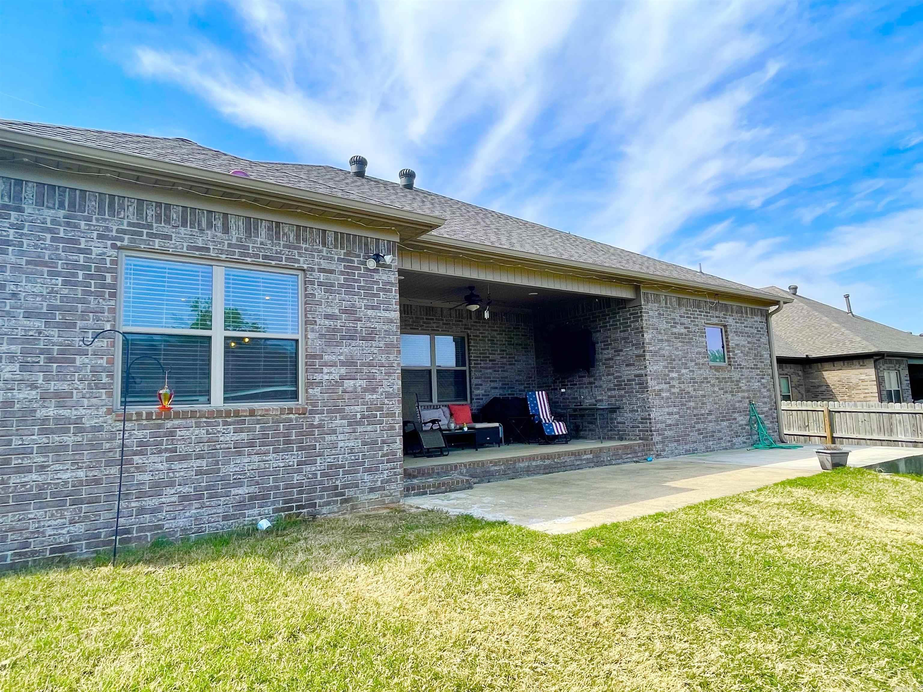 732  Mango  Austin, AR