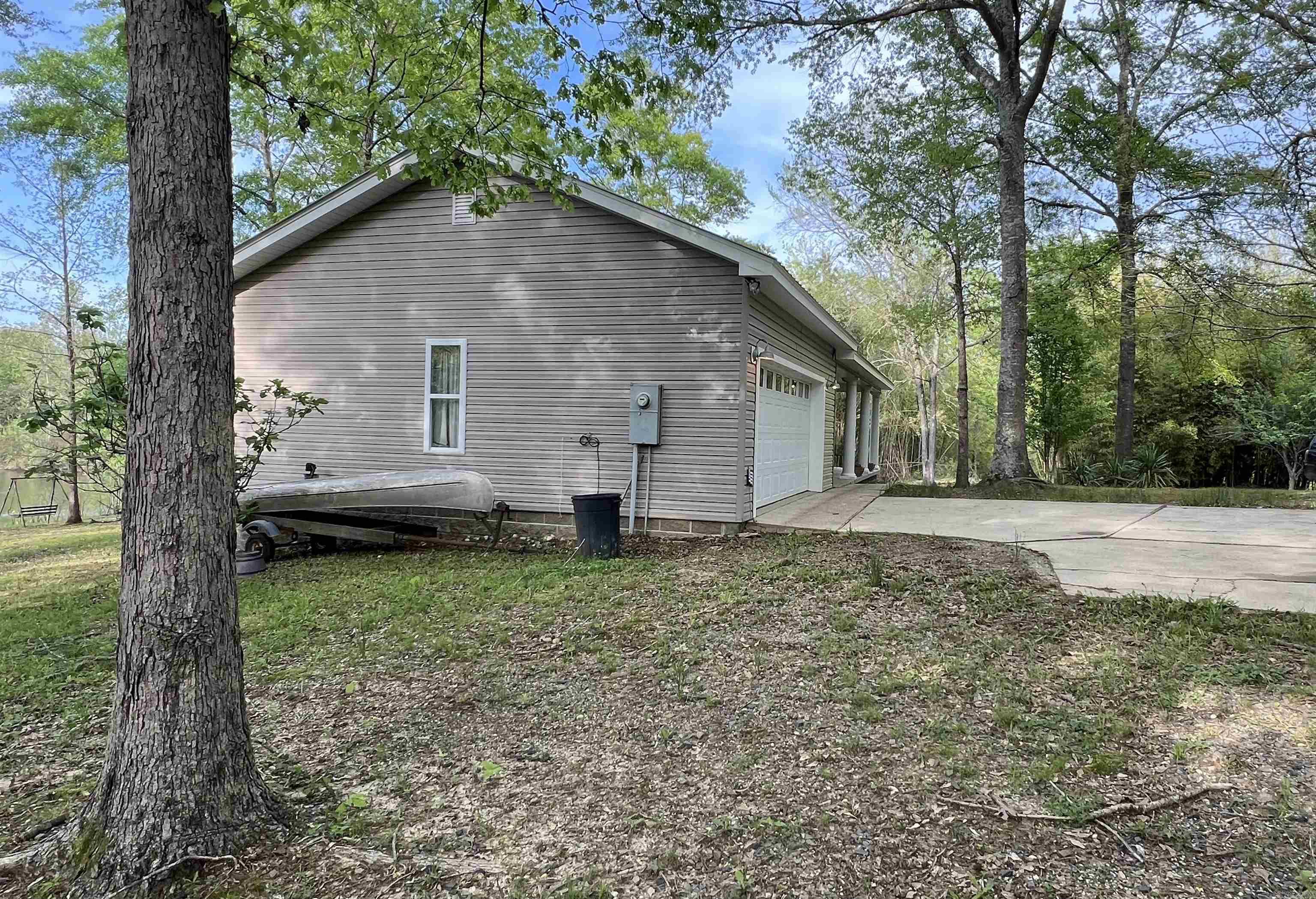 153  Thompson Rd  Arkadelphia, AR