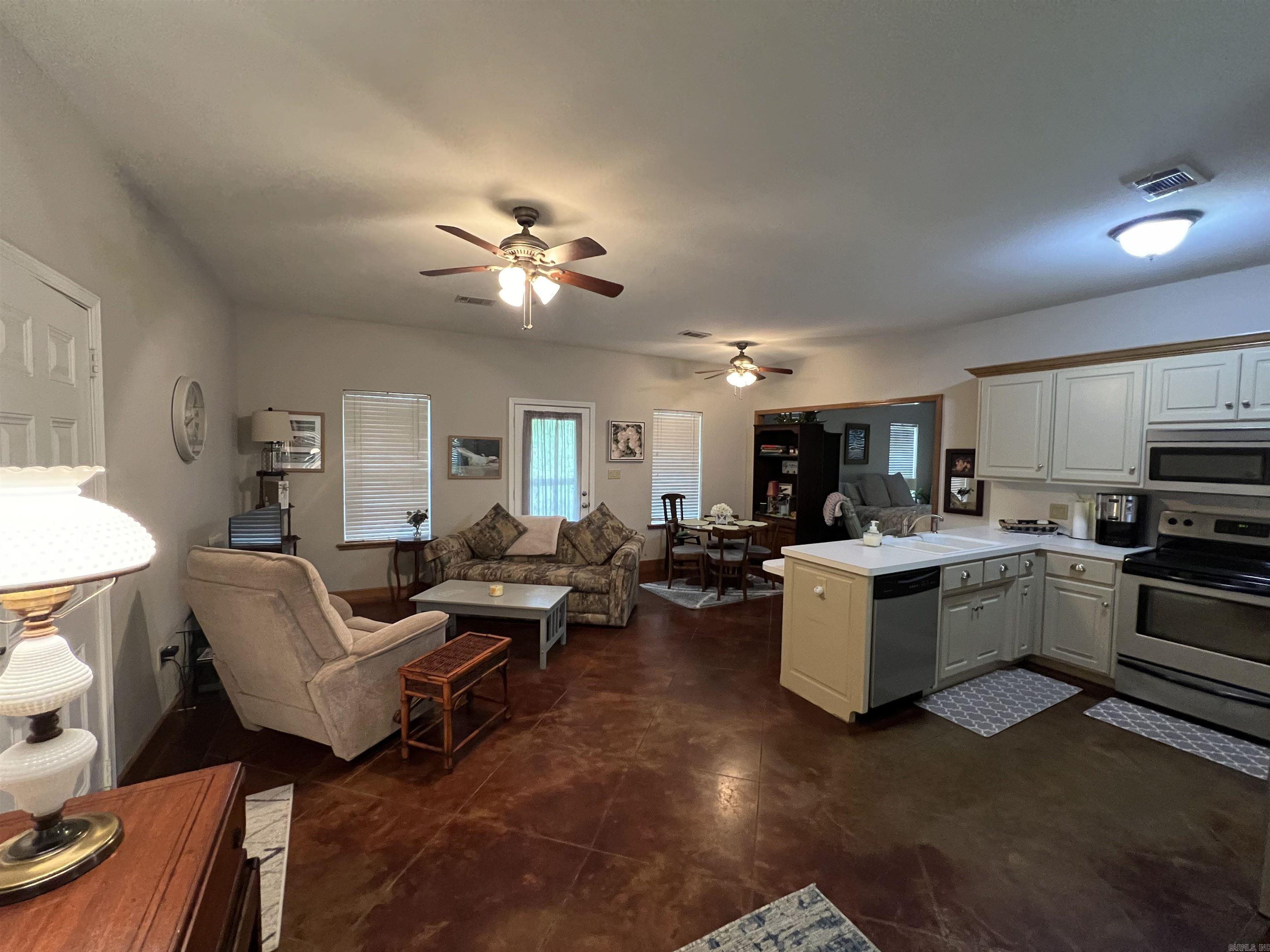 153  Thompson Rd  Arkadelphia, AR