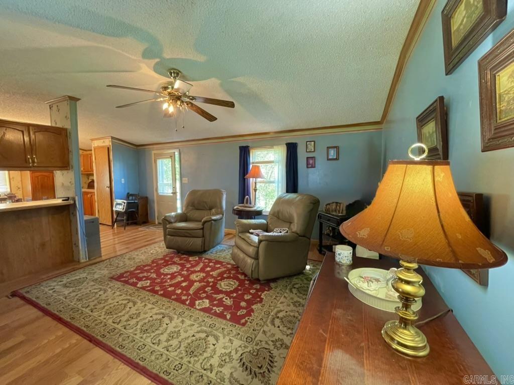 593  Hillhollow Rd  Marshall, AR
