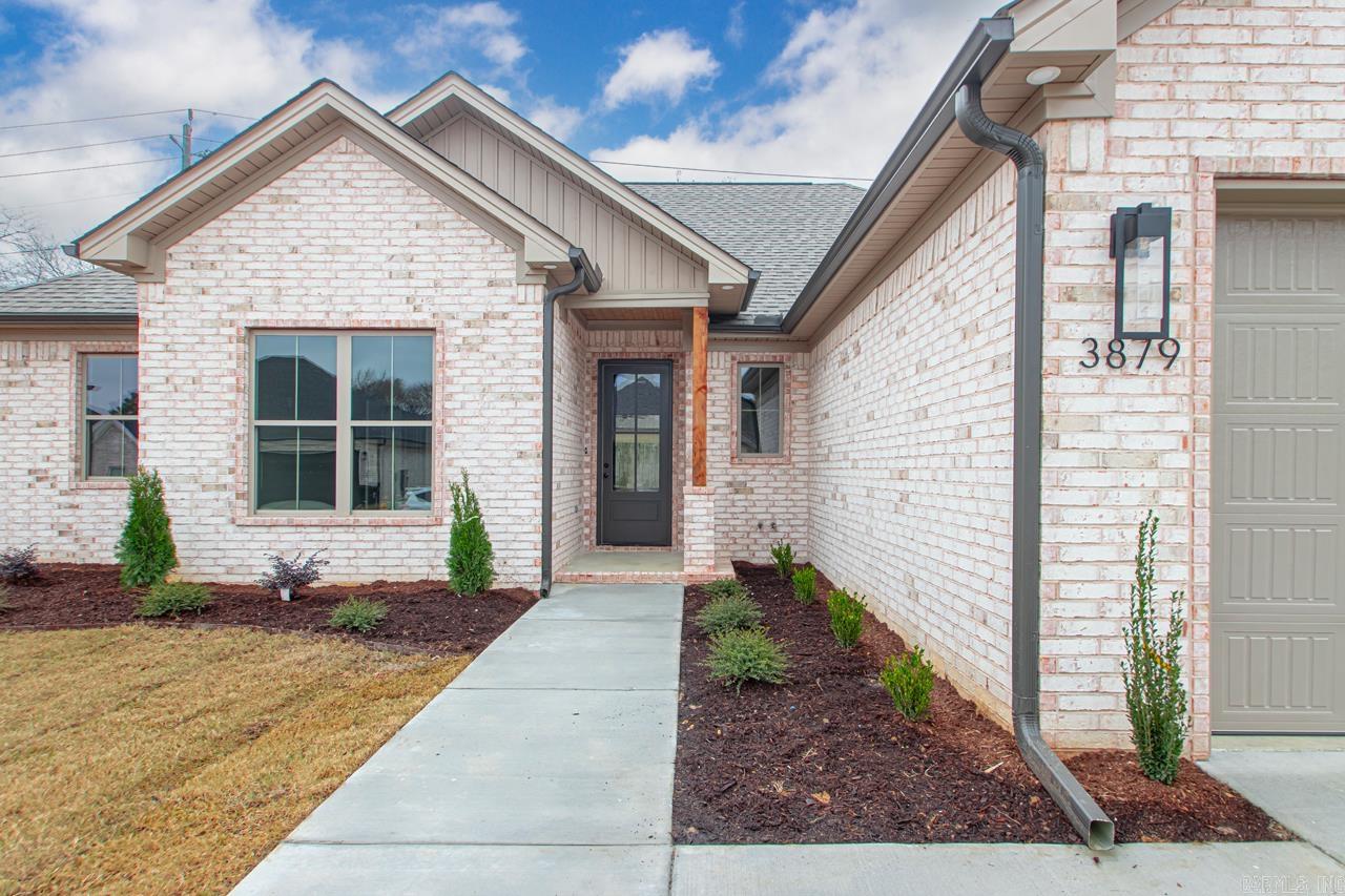 3879 Spencer Crossing Drive Benton, AR 72019