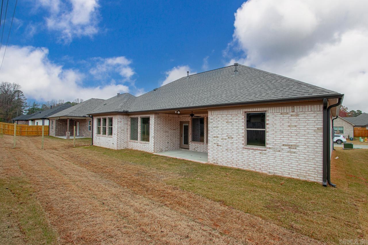 3879 Spencer Crossing Drive Benton, AR 72019