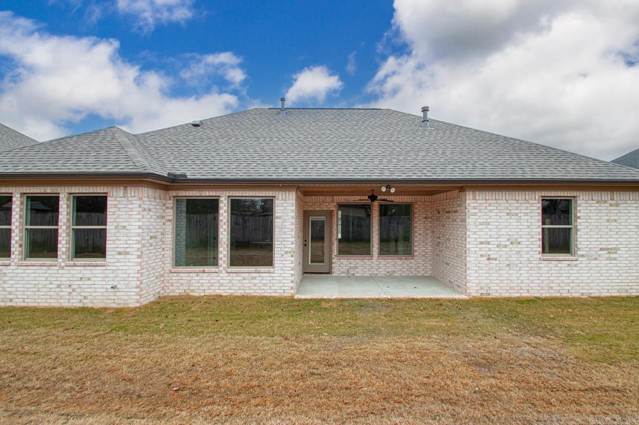 3879 Spencer Crossing Drive Benton, AR 72019