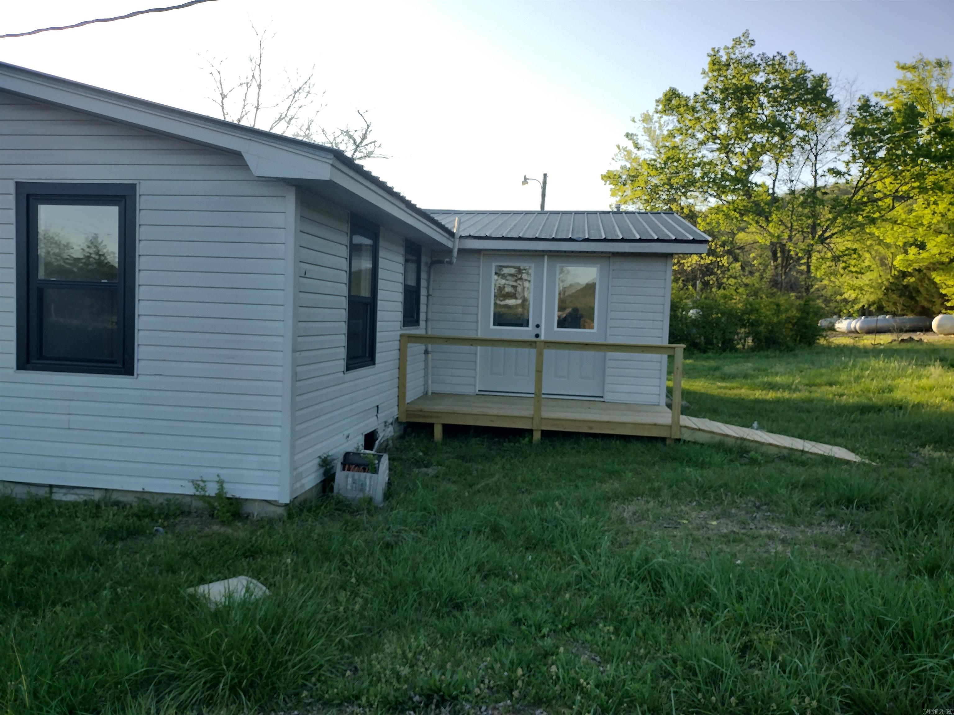 17251  HWY 66  Mountain View, AR