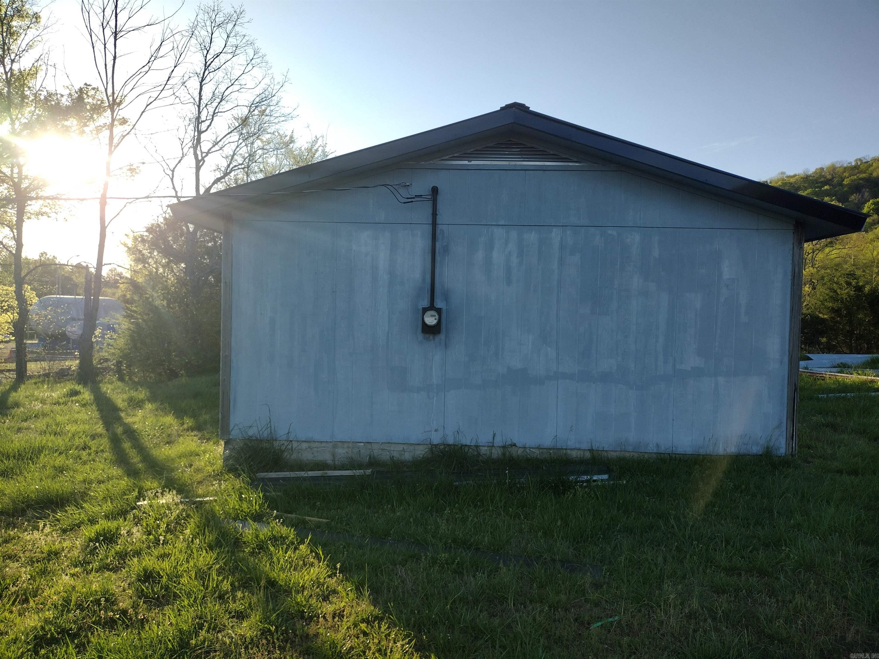 17251  HWY 66  Mountain View, AR