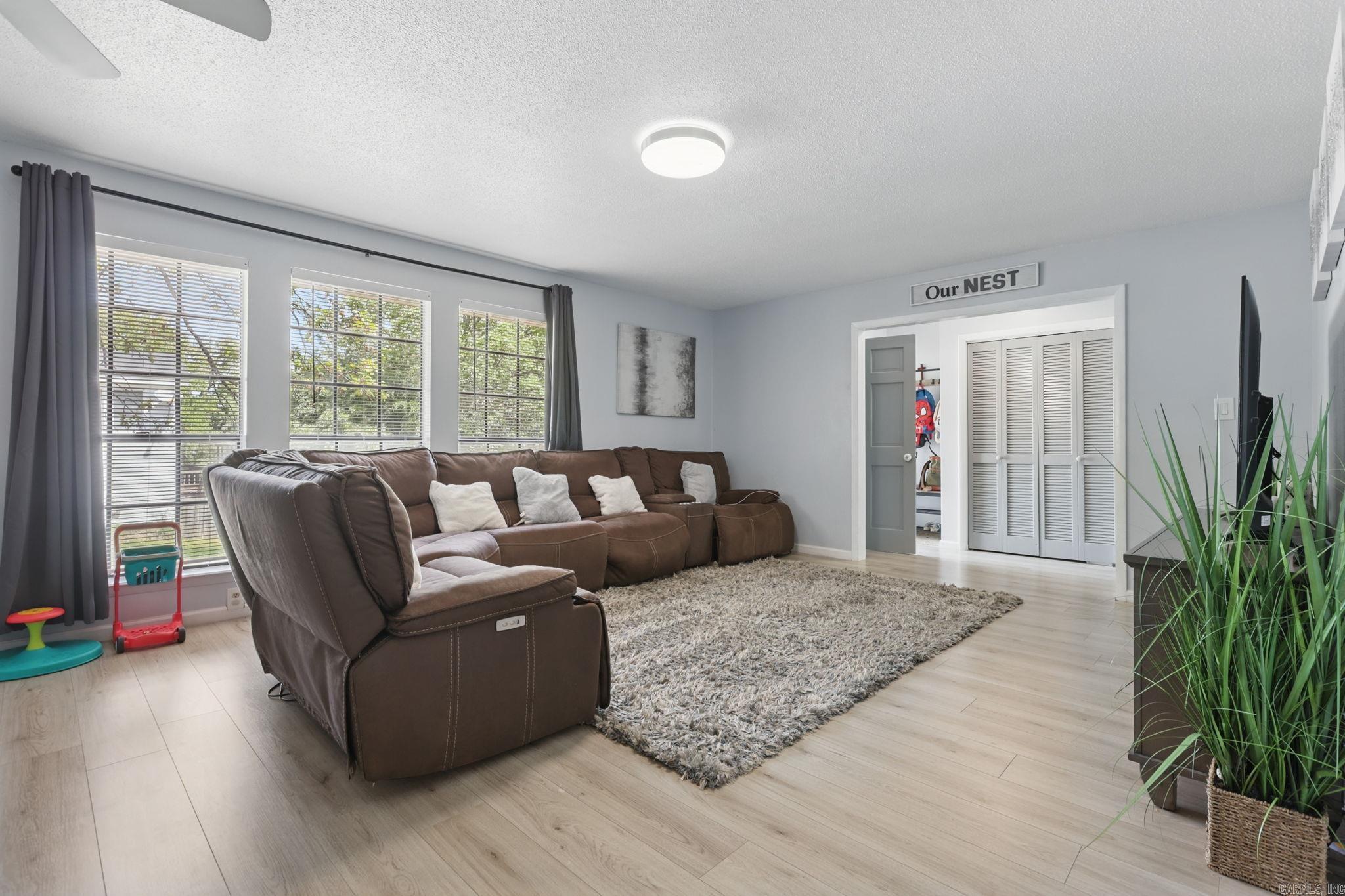 8 Idlewood  Maumelle, AR