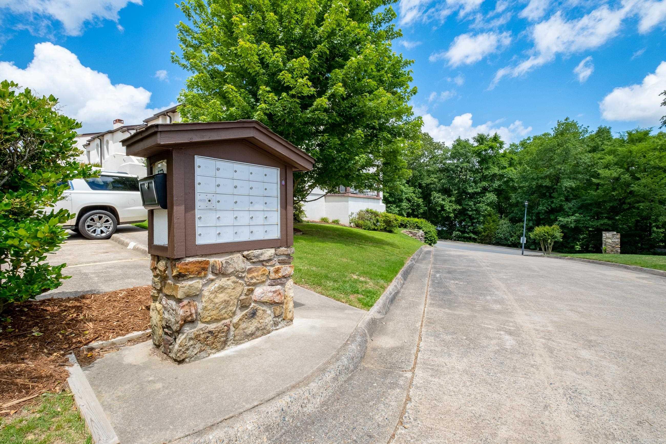 301  Kings Row 602 Little Rock, AR