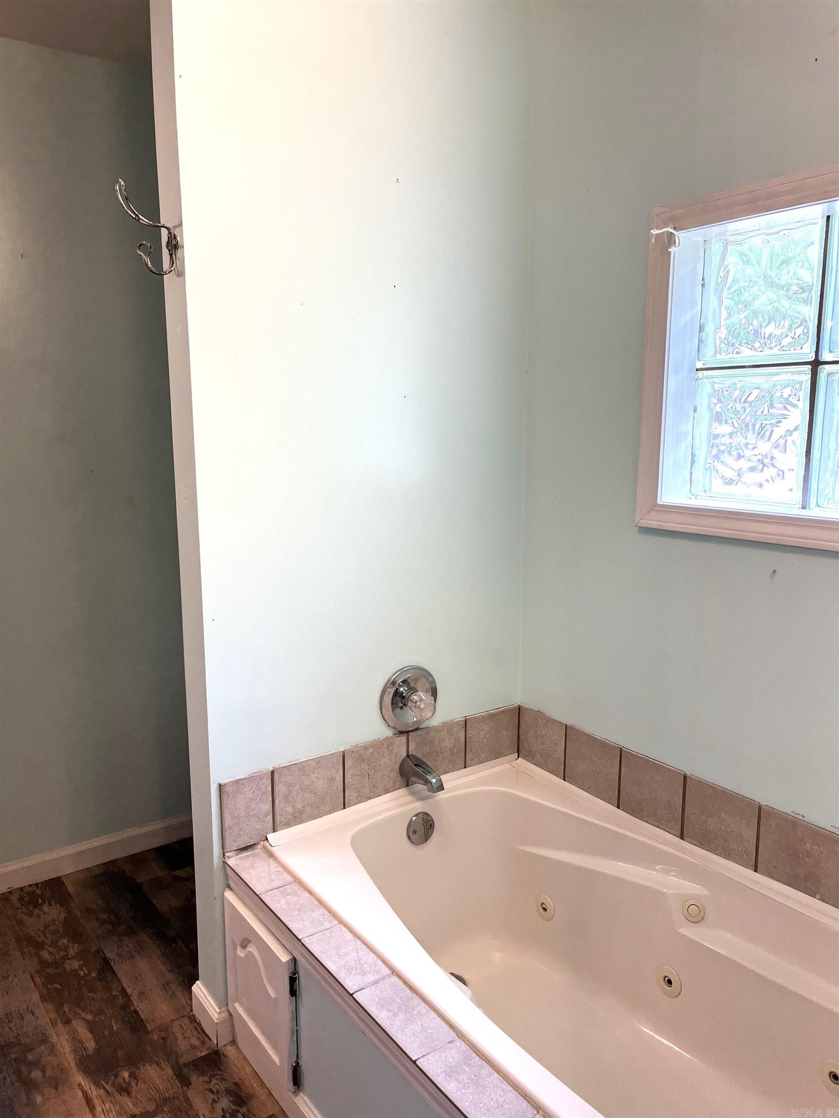 3007  Stonegate  Paragould, AR