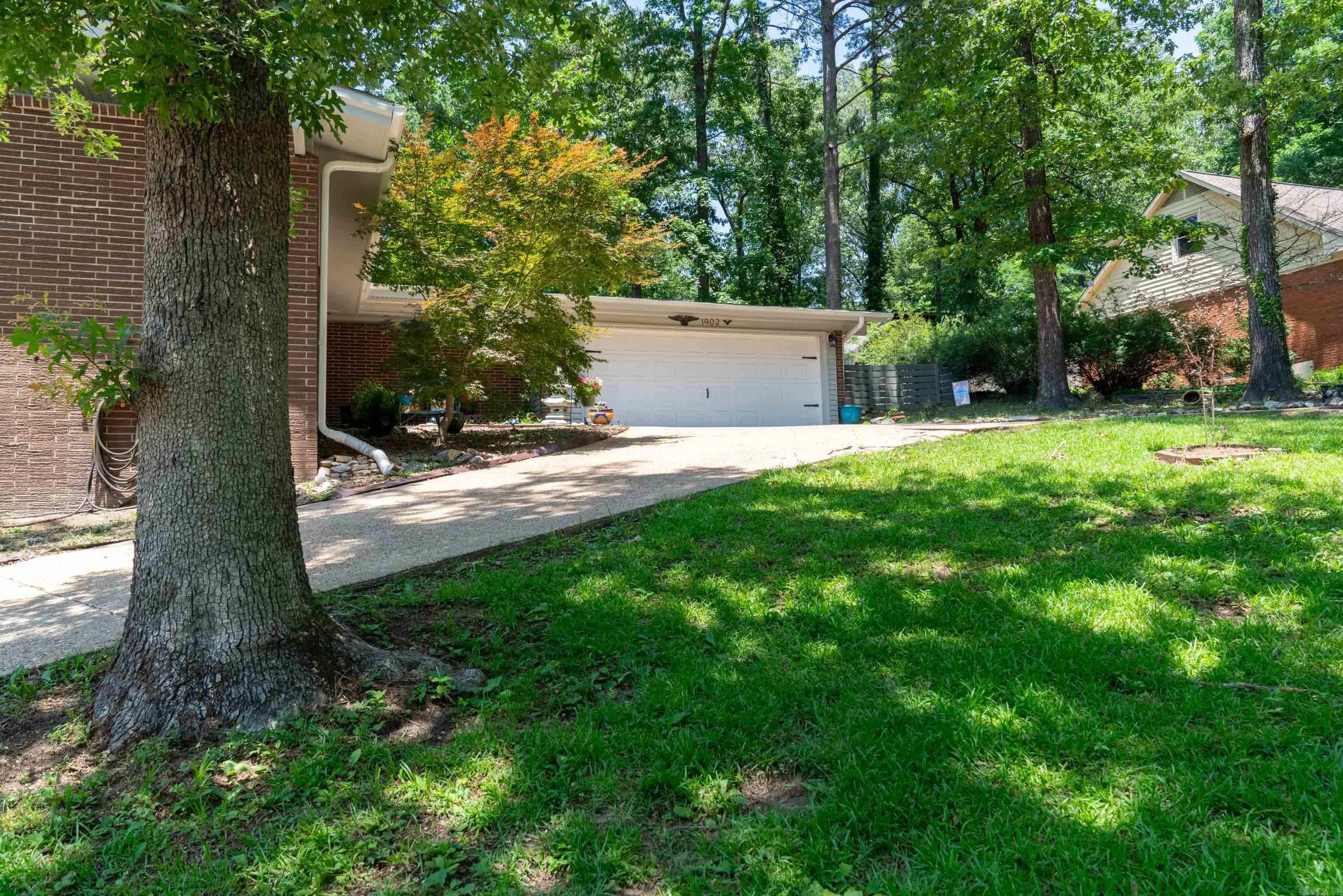 1902  Lynnwood  Benton, AR