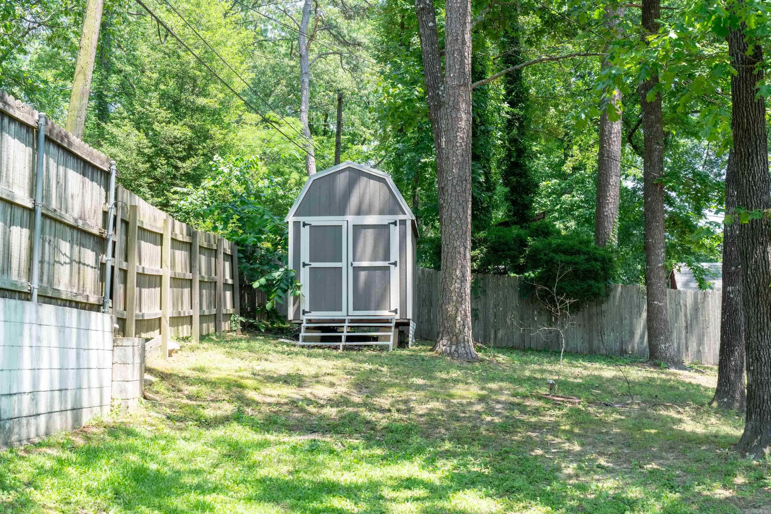 1902  Lynnwood  Benton, AR