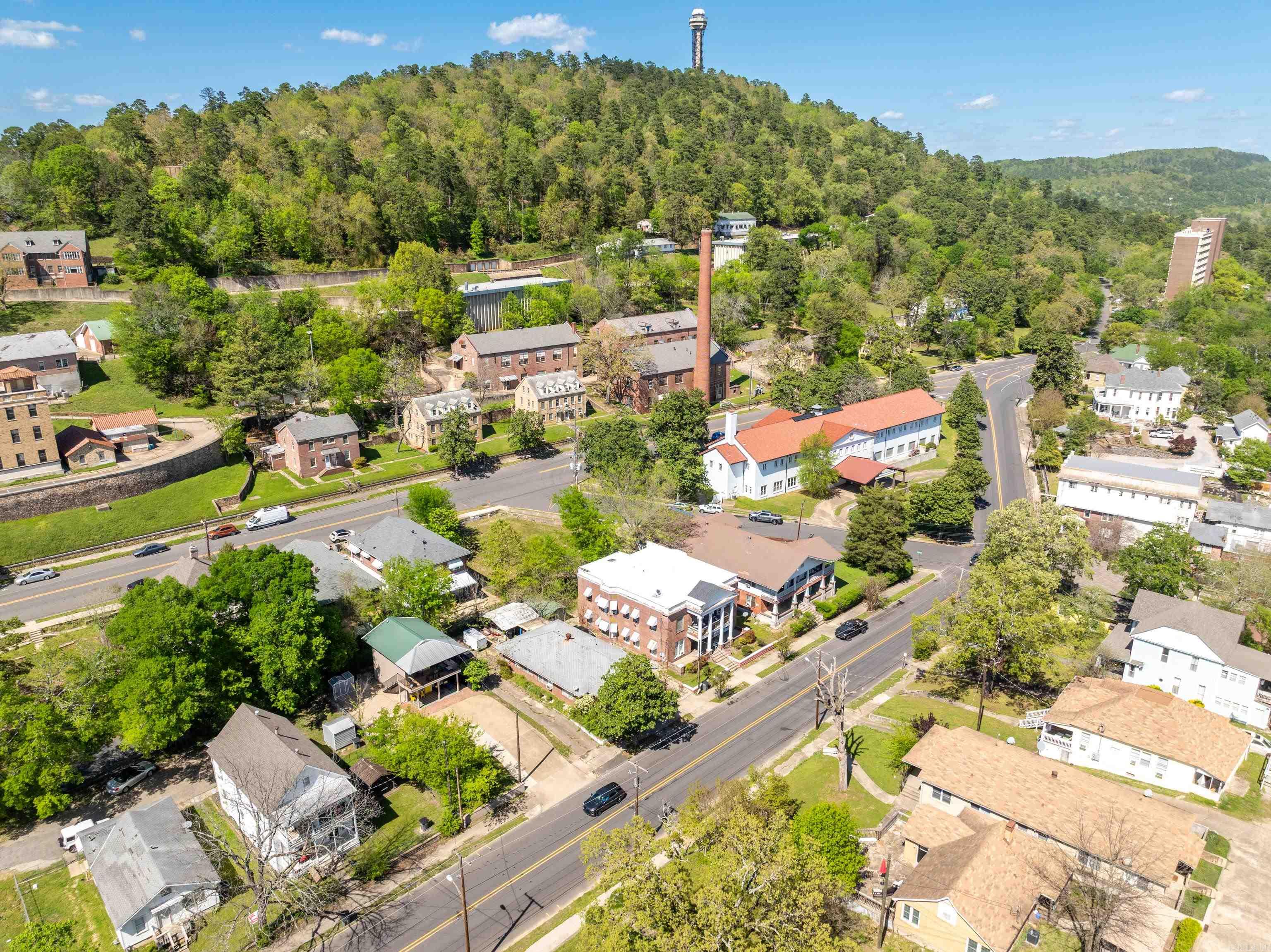 419  Spring  Hot Springs, AR