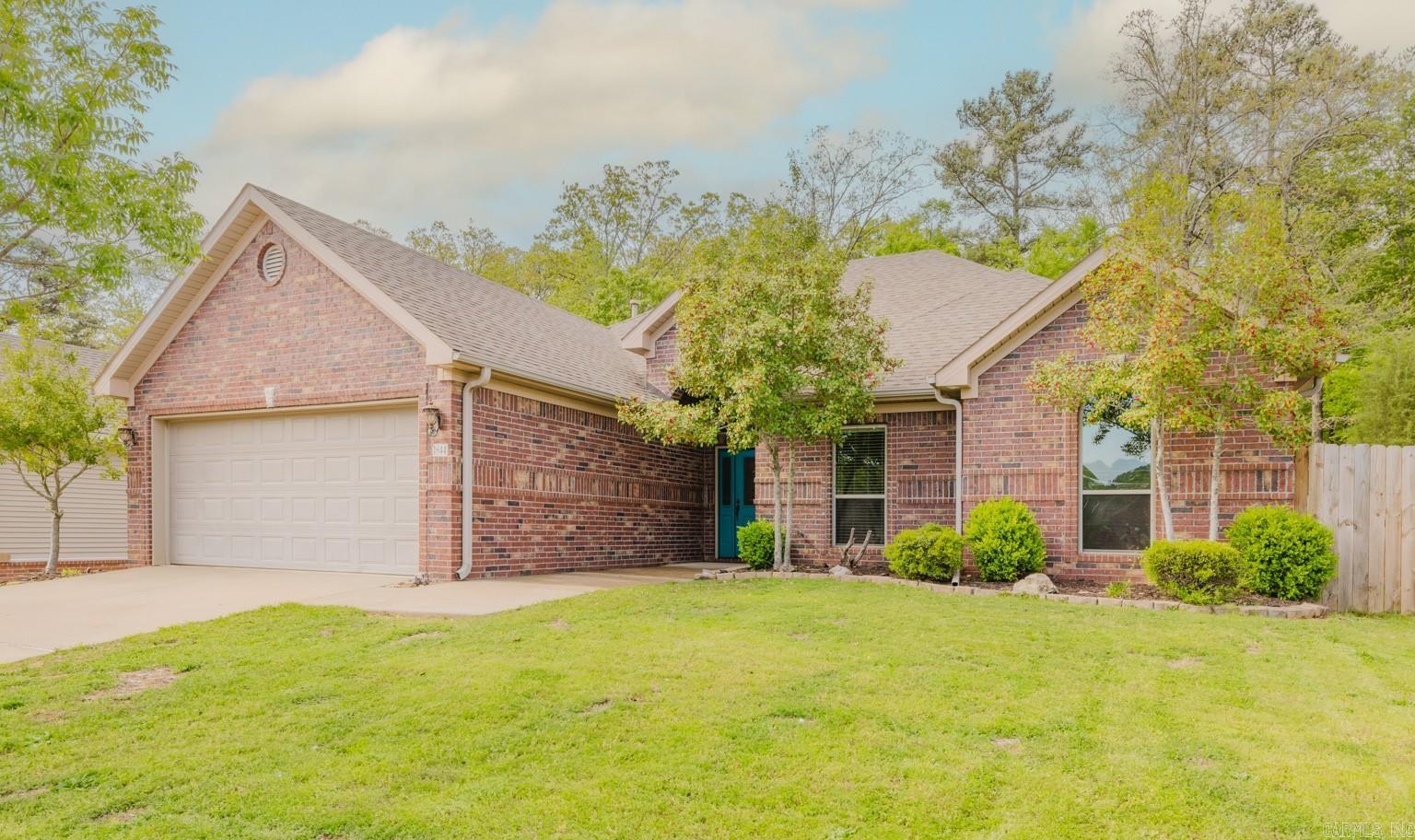 1844  White Oak  Benton, AR