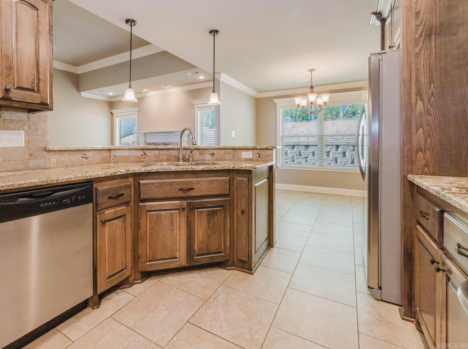 1844  White Oak  Benton, AR
