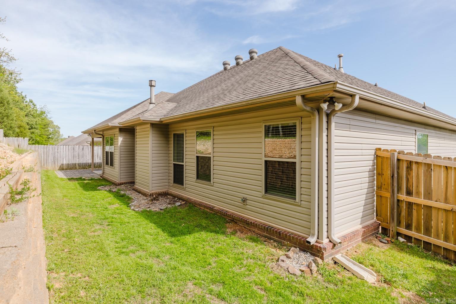 1844  White Oak  Benton, AR