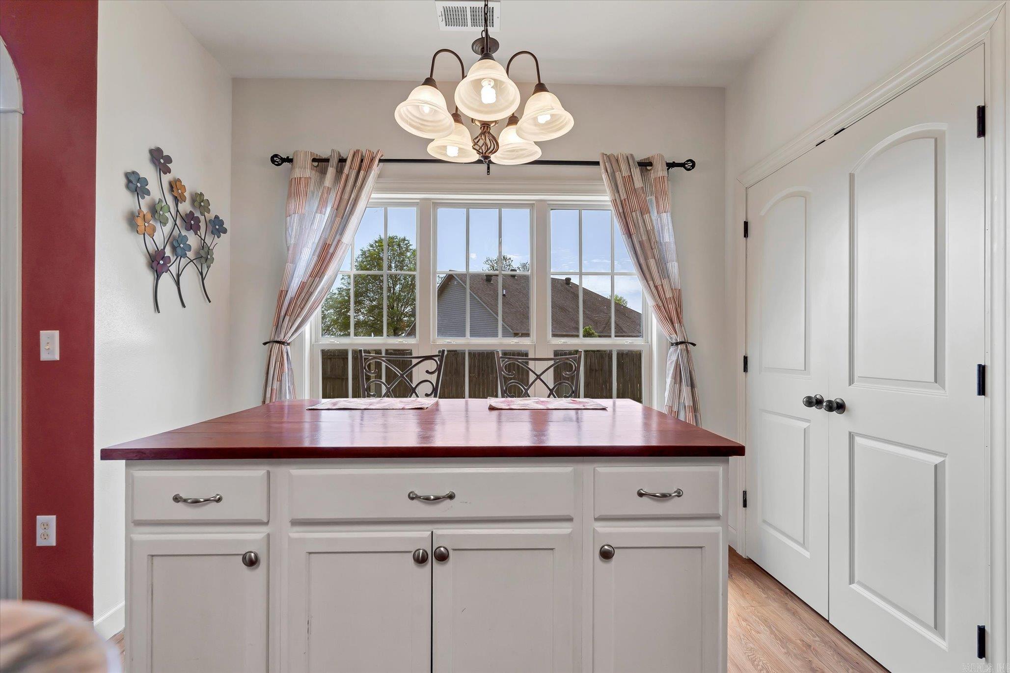 2713 Gallaway Lane Jonesboro, AR 72404