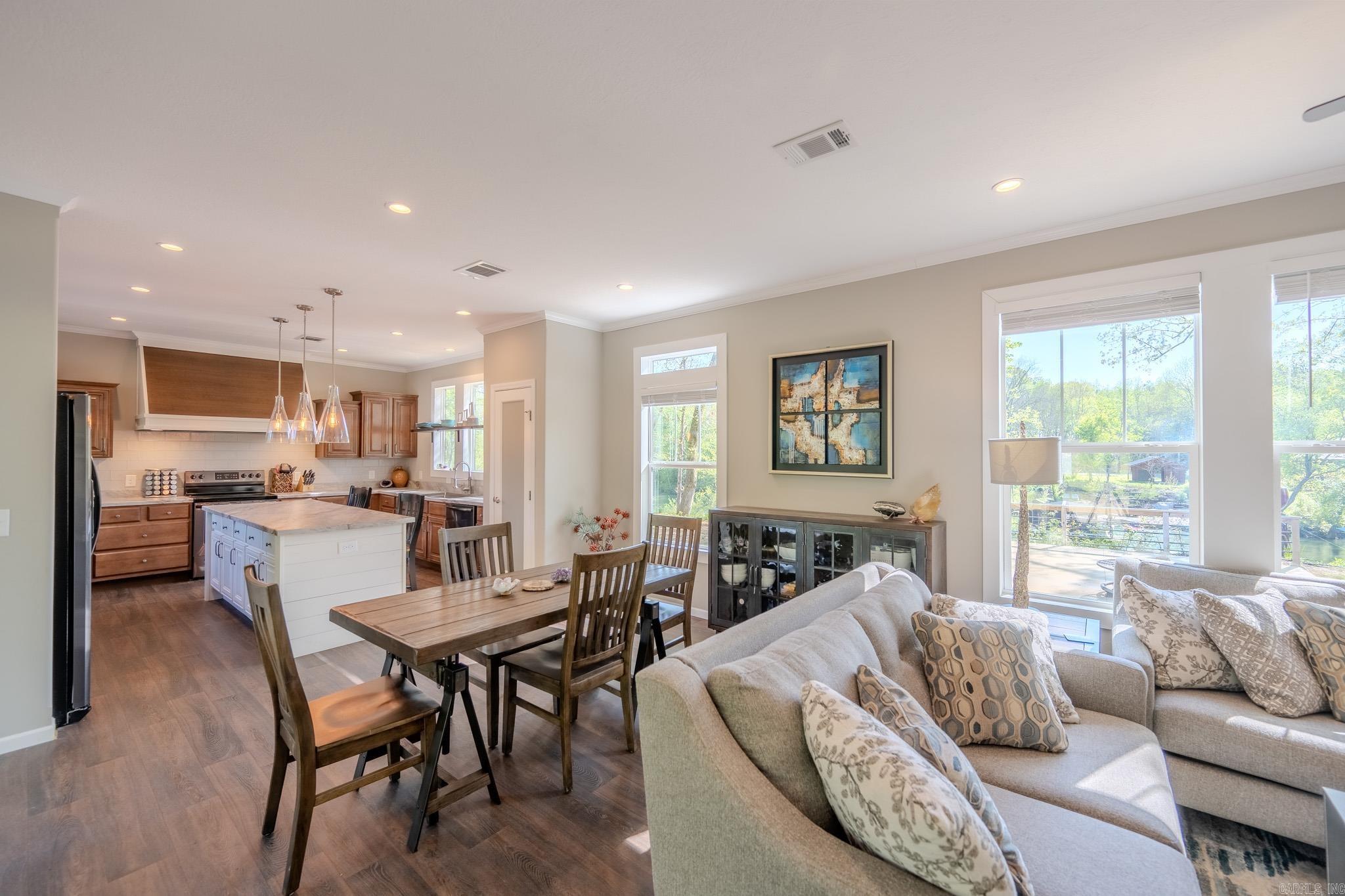 2489  Riverbend  Heber Springs, AR