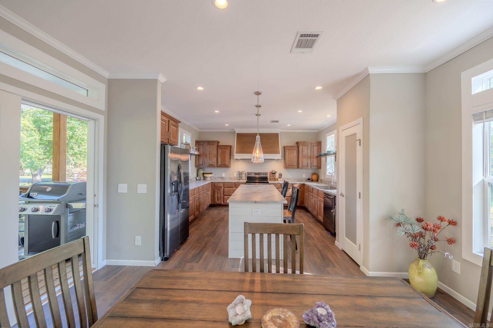 2489  Riverbend  Heber Springs, AR