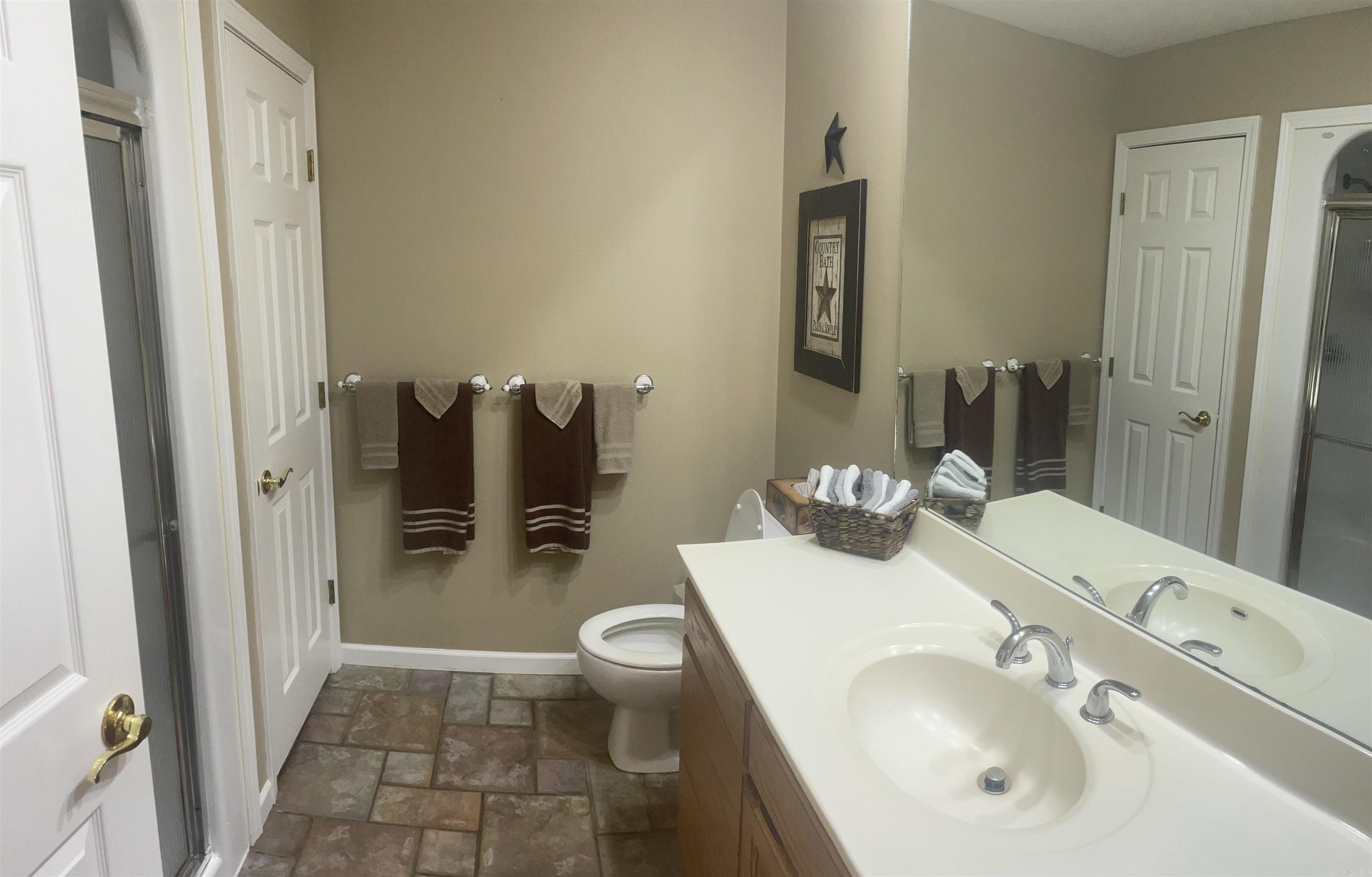 1005 Briarwood Street Mountain View, AR 72560