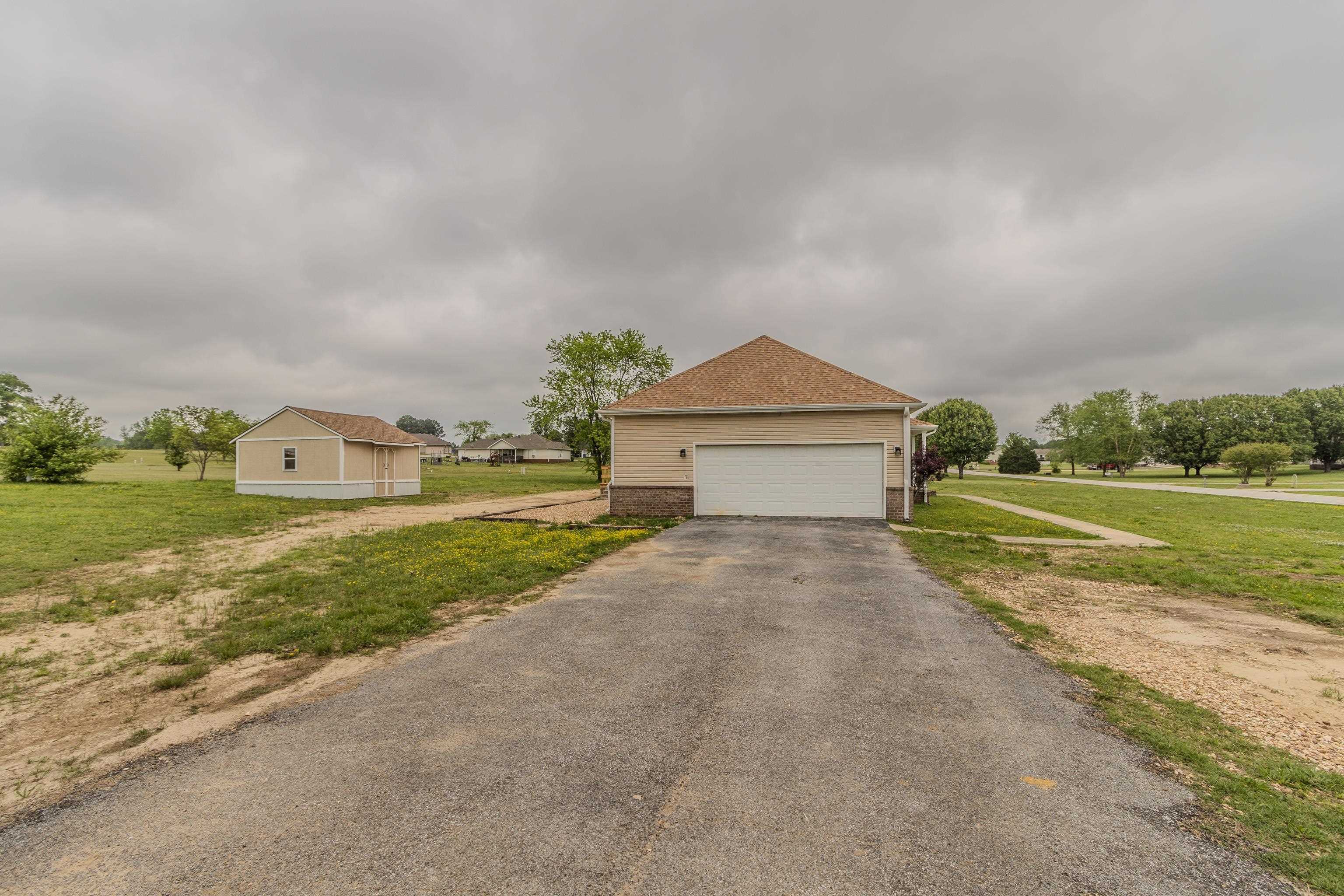 170  VAUGHN  Paragould, AR