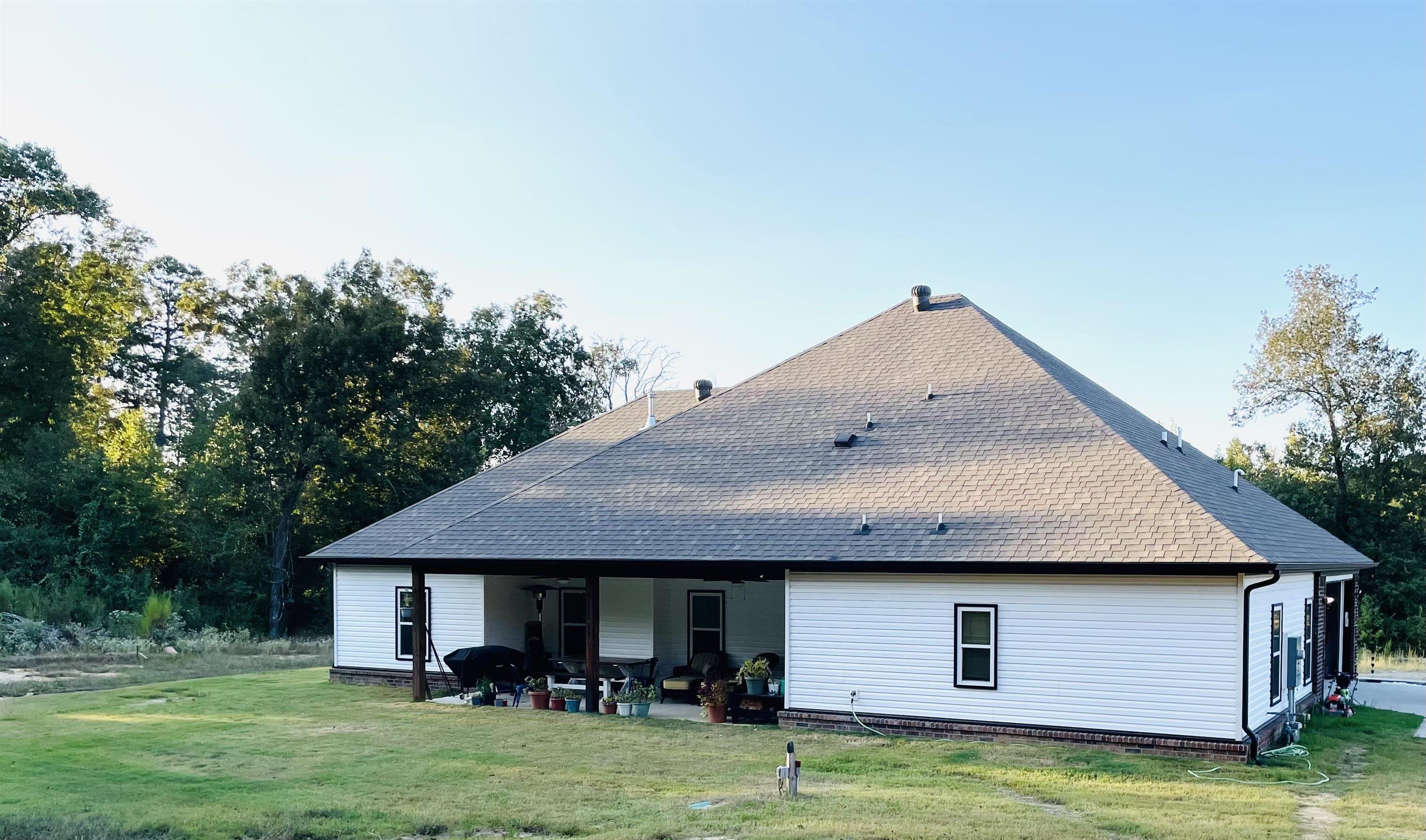 21189 Meadows Acres Drive Hensley, AR 72065