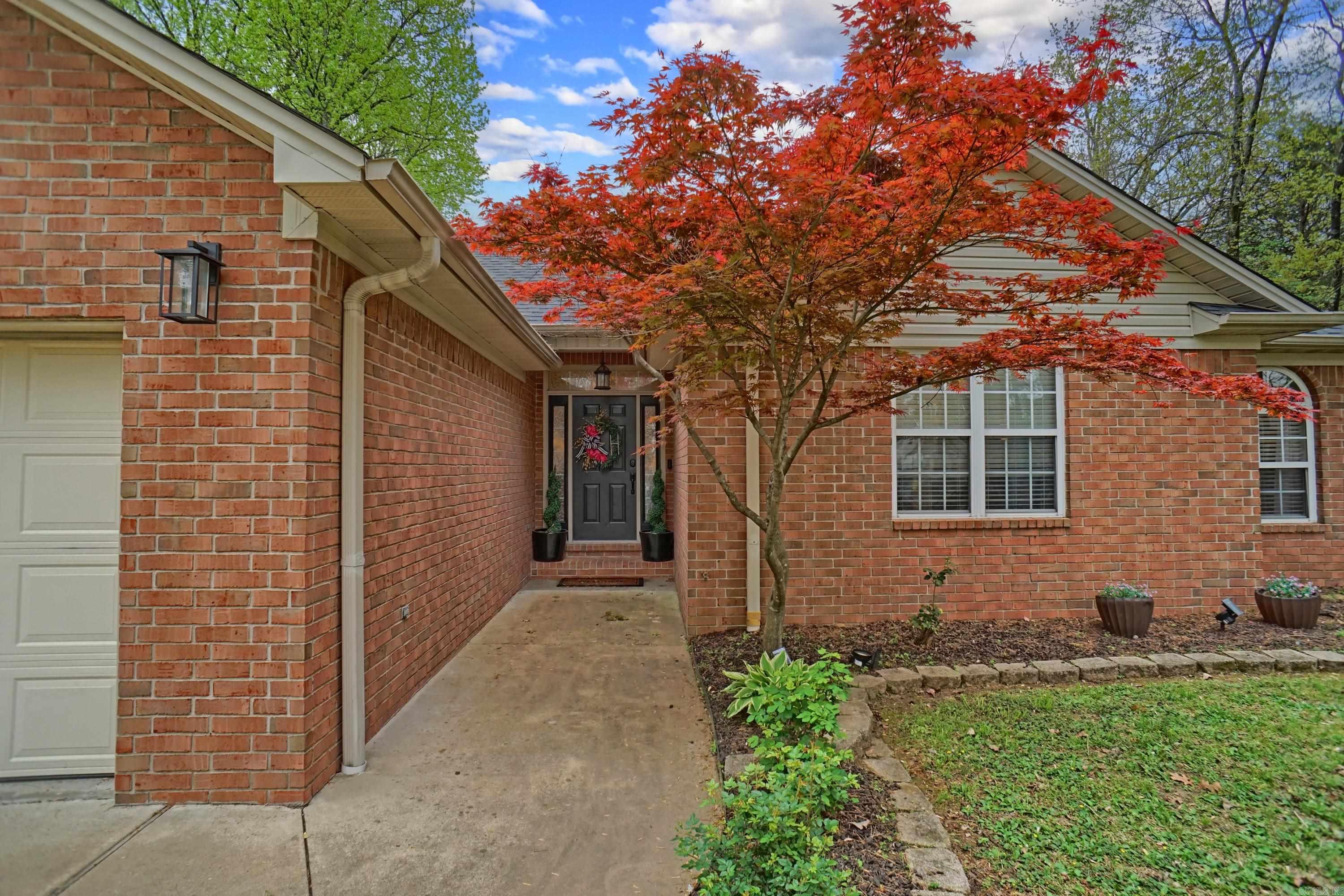925 E Norristown Circle Russellville, AR 72802-8877