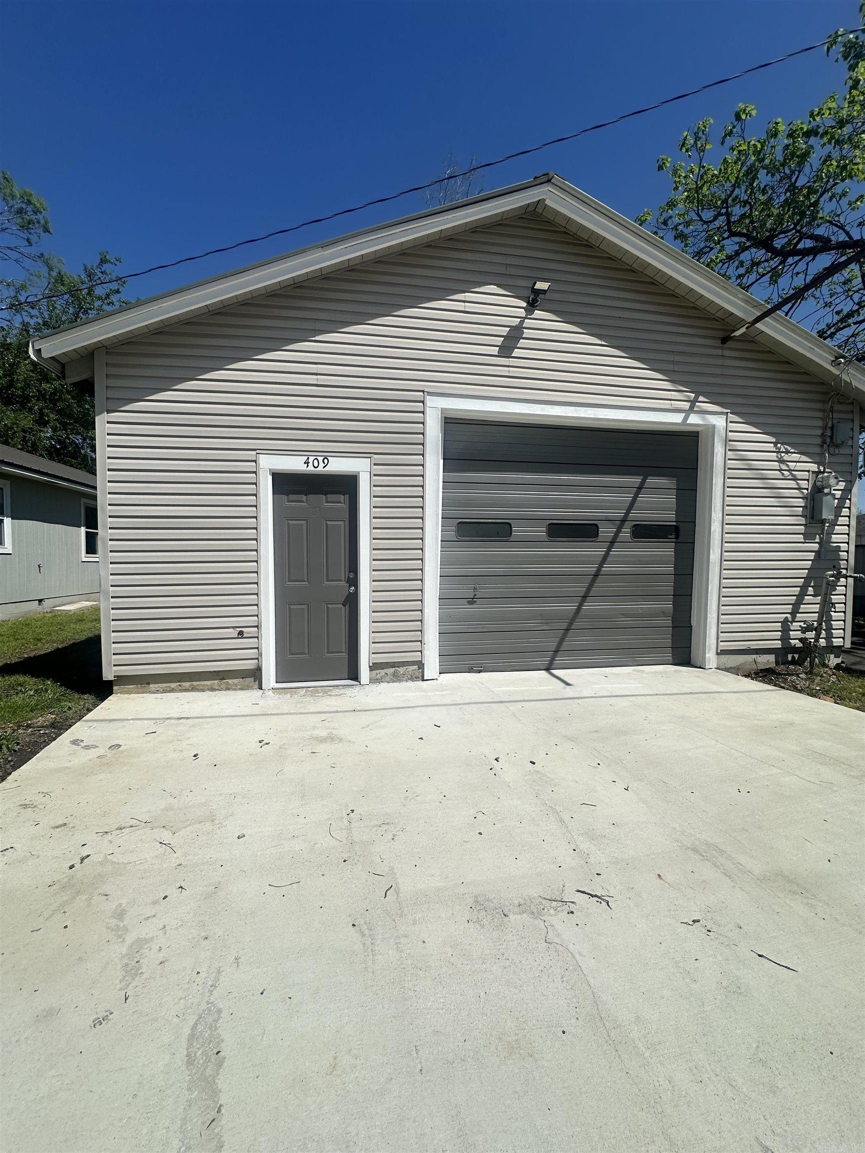 407 & 409  Seventh Street  Hot Springs, AR