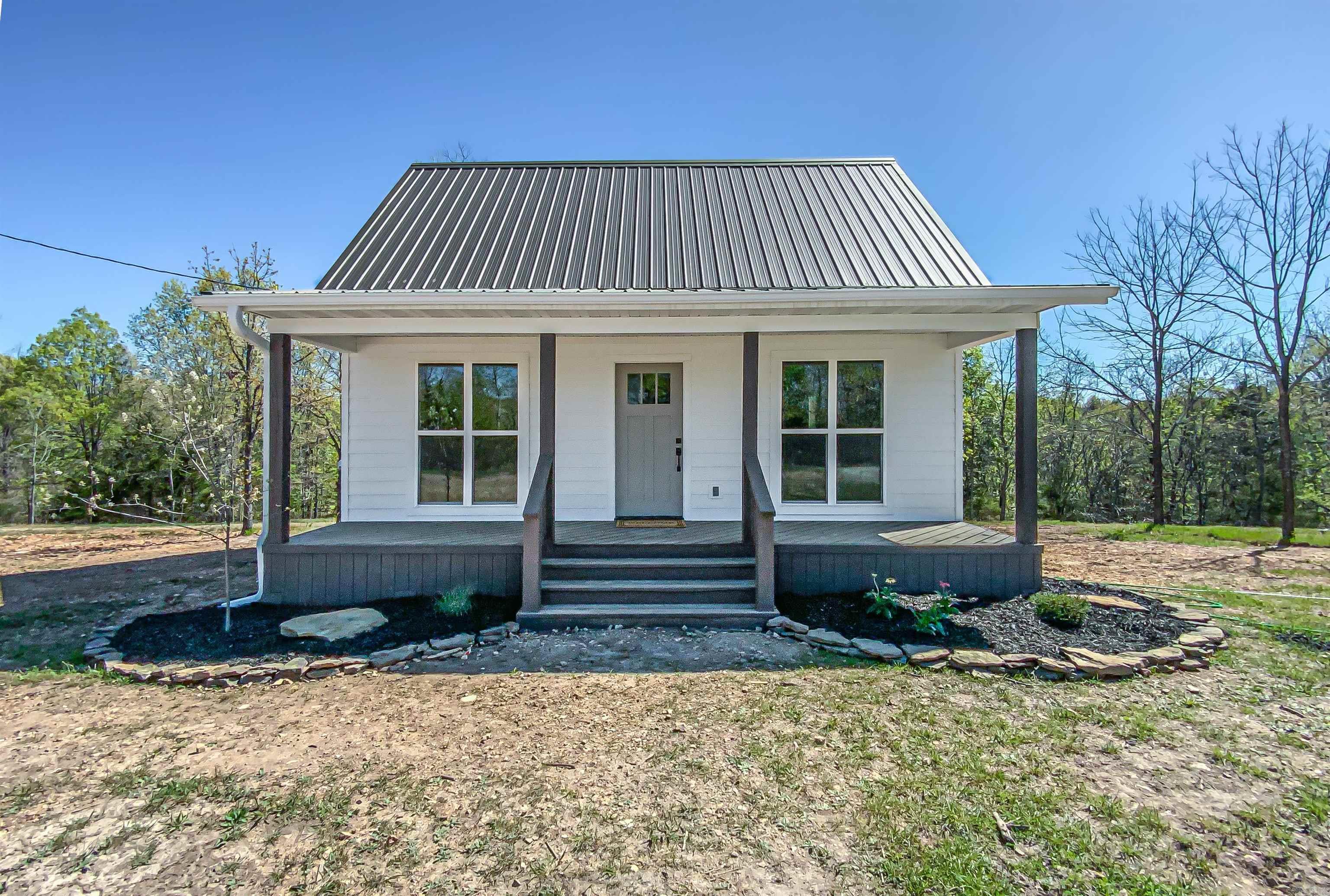 5703  MC 5004  Valley Springs, AR