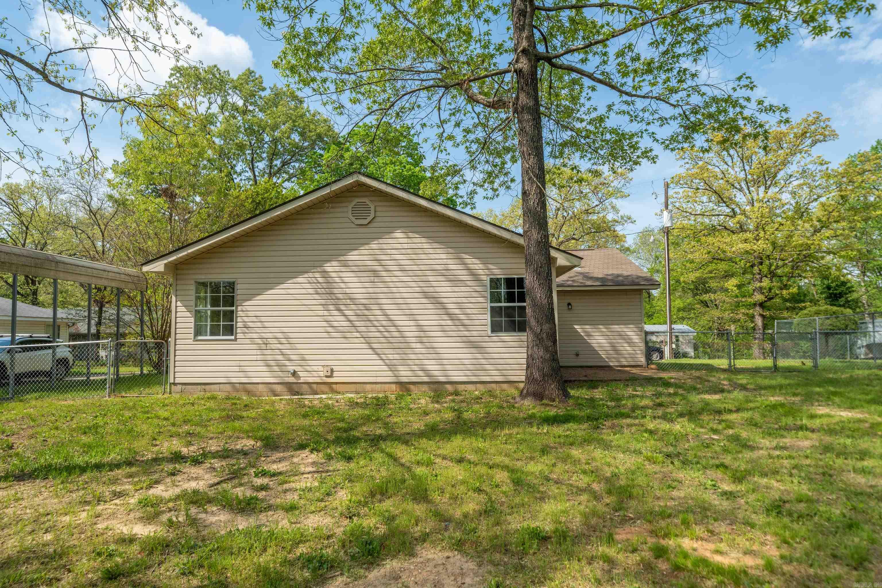 115  Patton  Hot Springs, AR