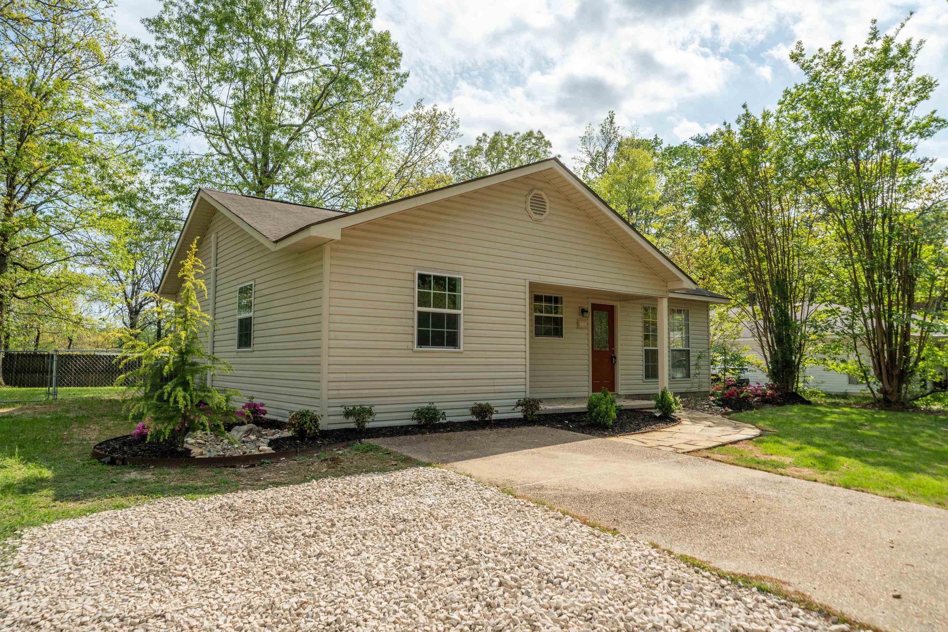 115  Patton  Hot Springs, AR