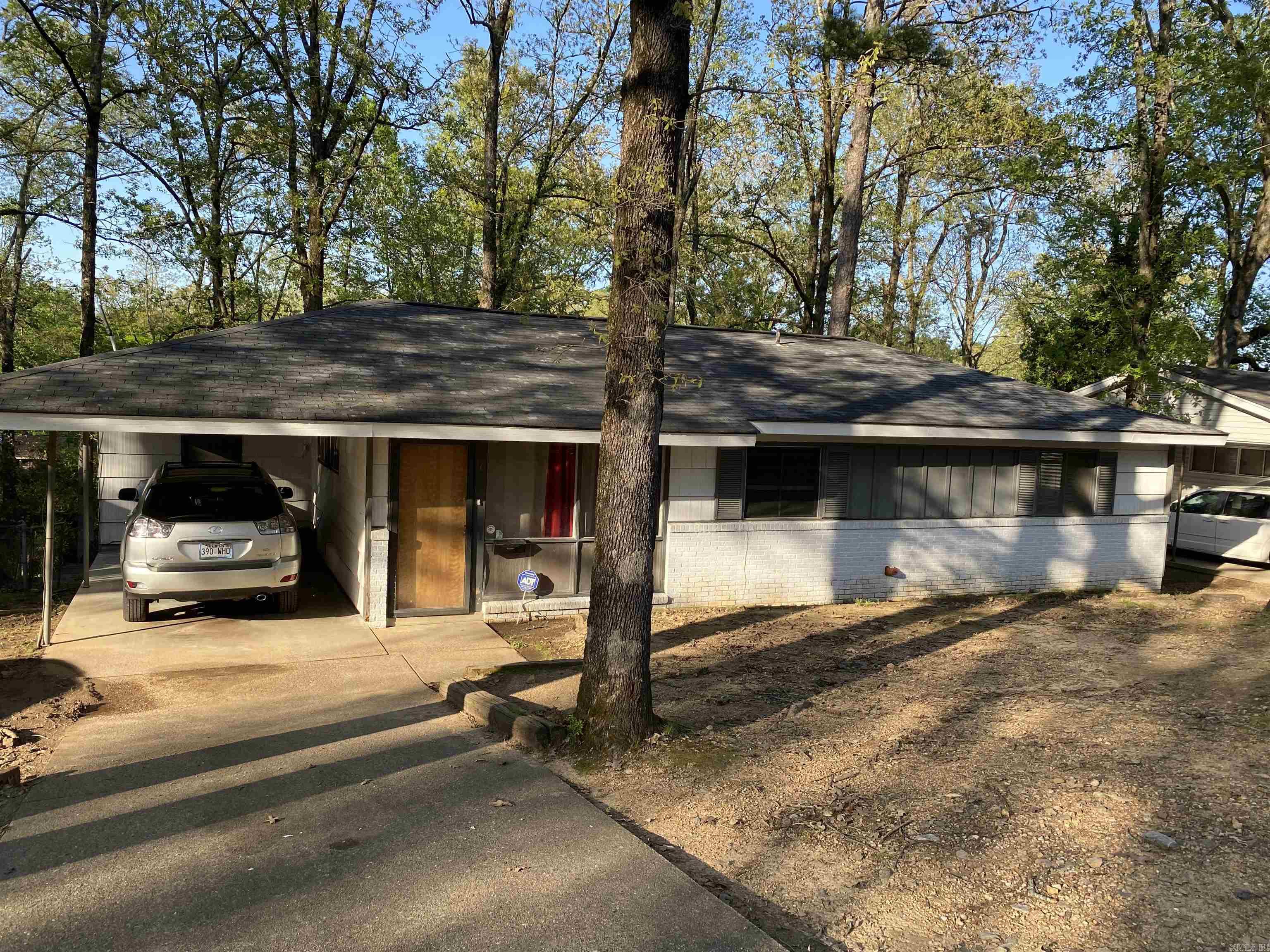 16  Westmont Cir  Little Rock, AR