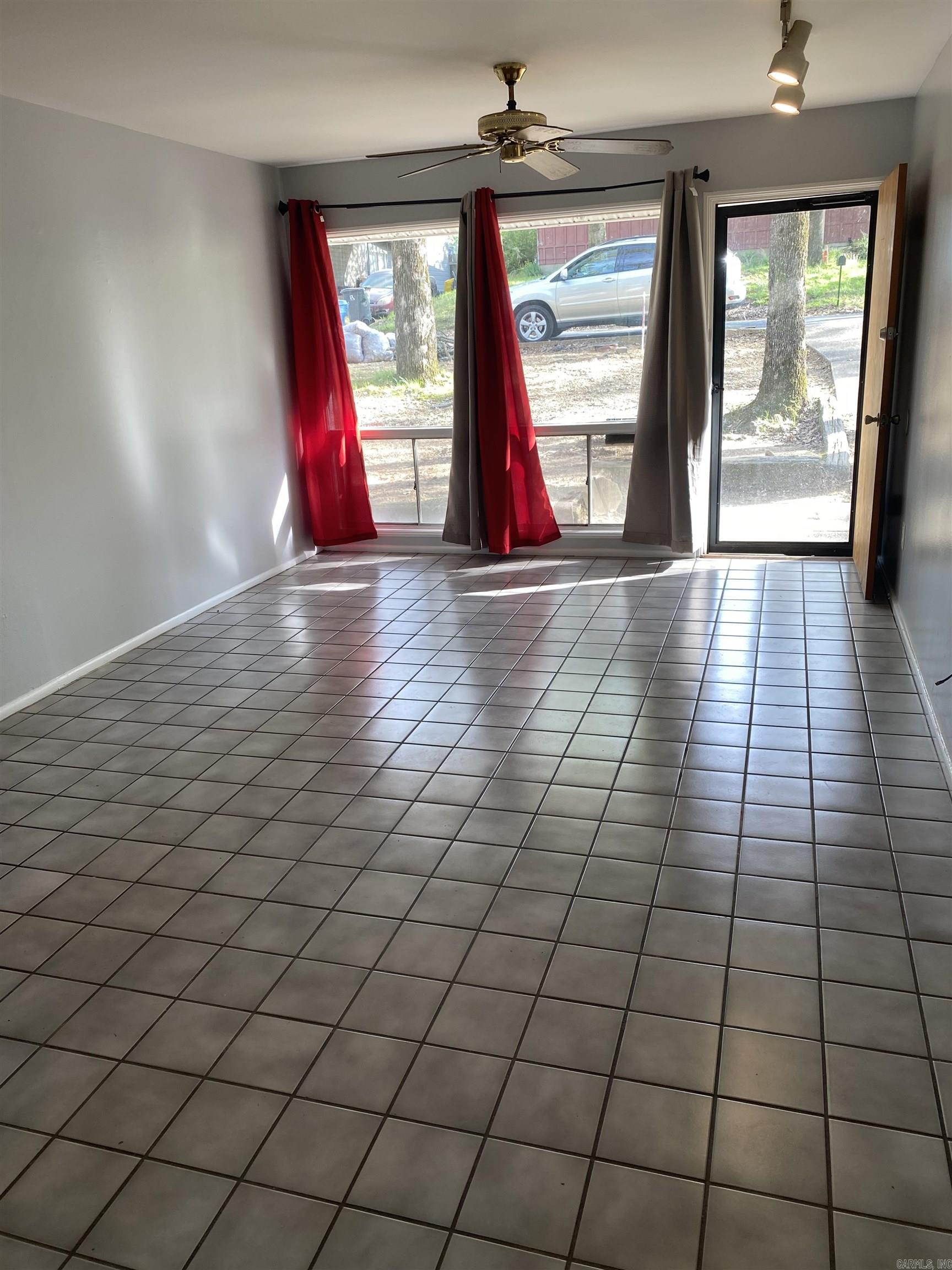 16  Westmont Cir  Little Rock, AR