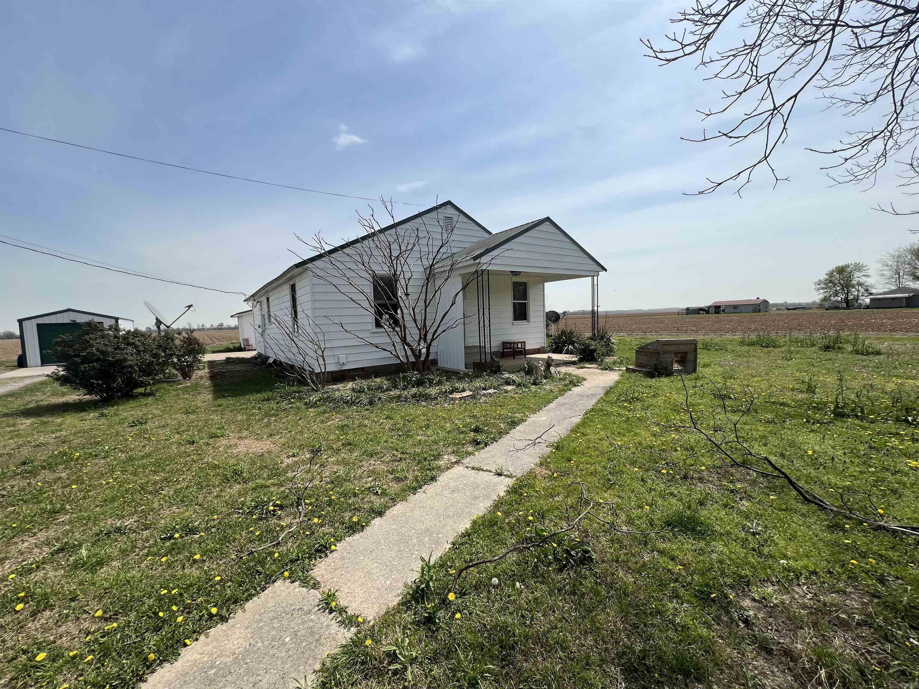 2947 Johnson Rd  Scott, AR