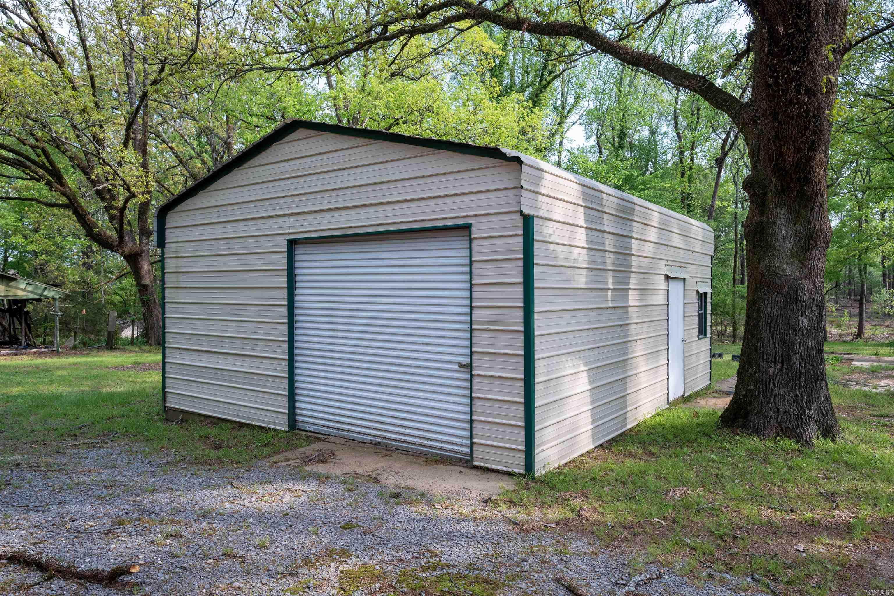 5486  CONGO  Benton, AR