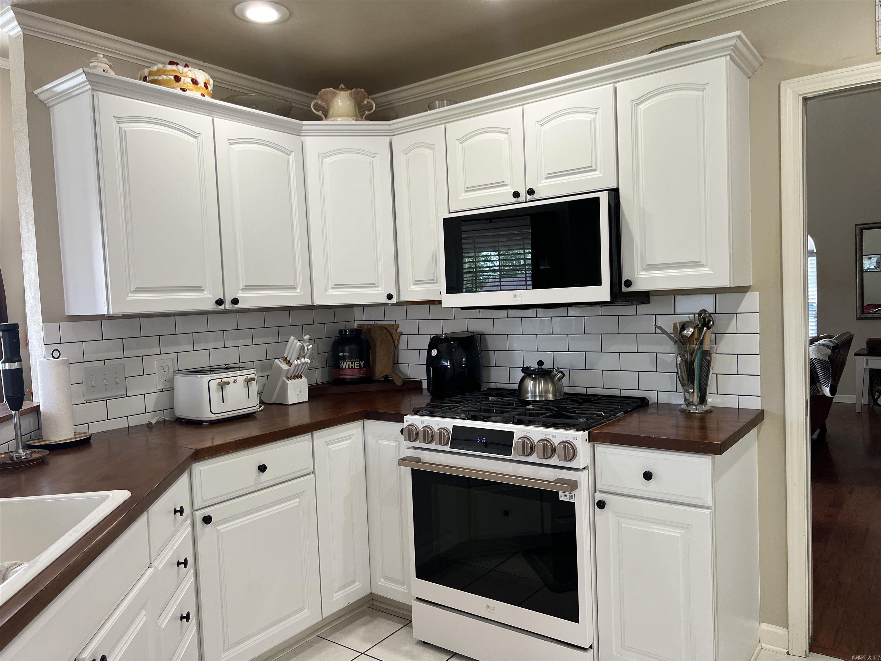 200  Blue Bird Cove  White Hall, AR