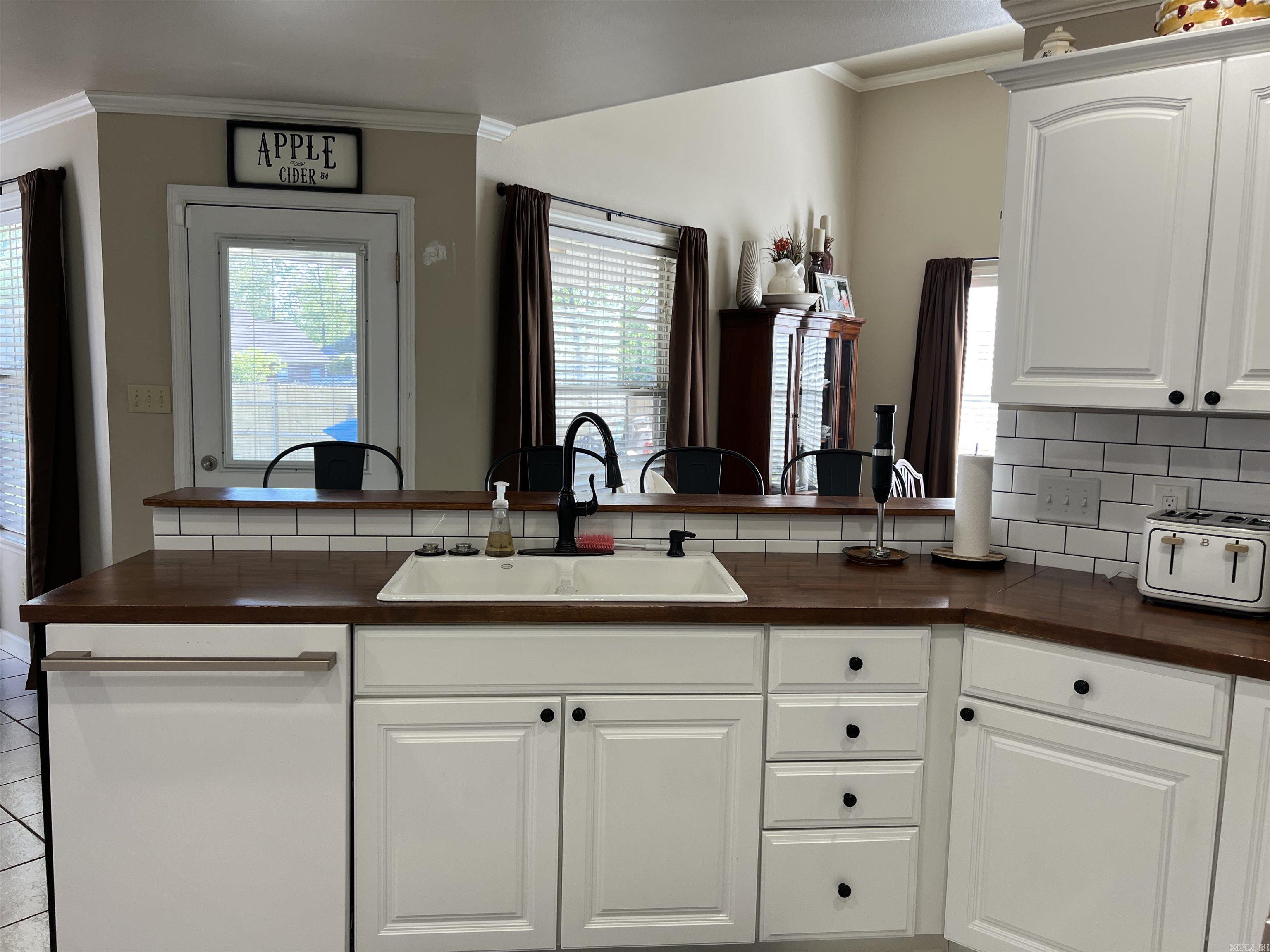 200  Blue Bird Cove  White Hall, AR