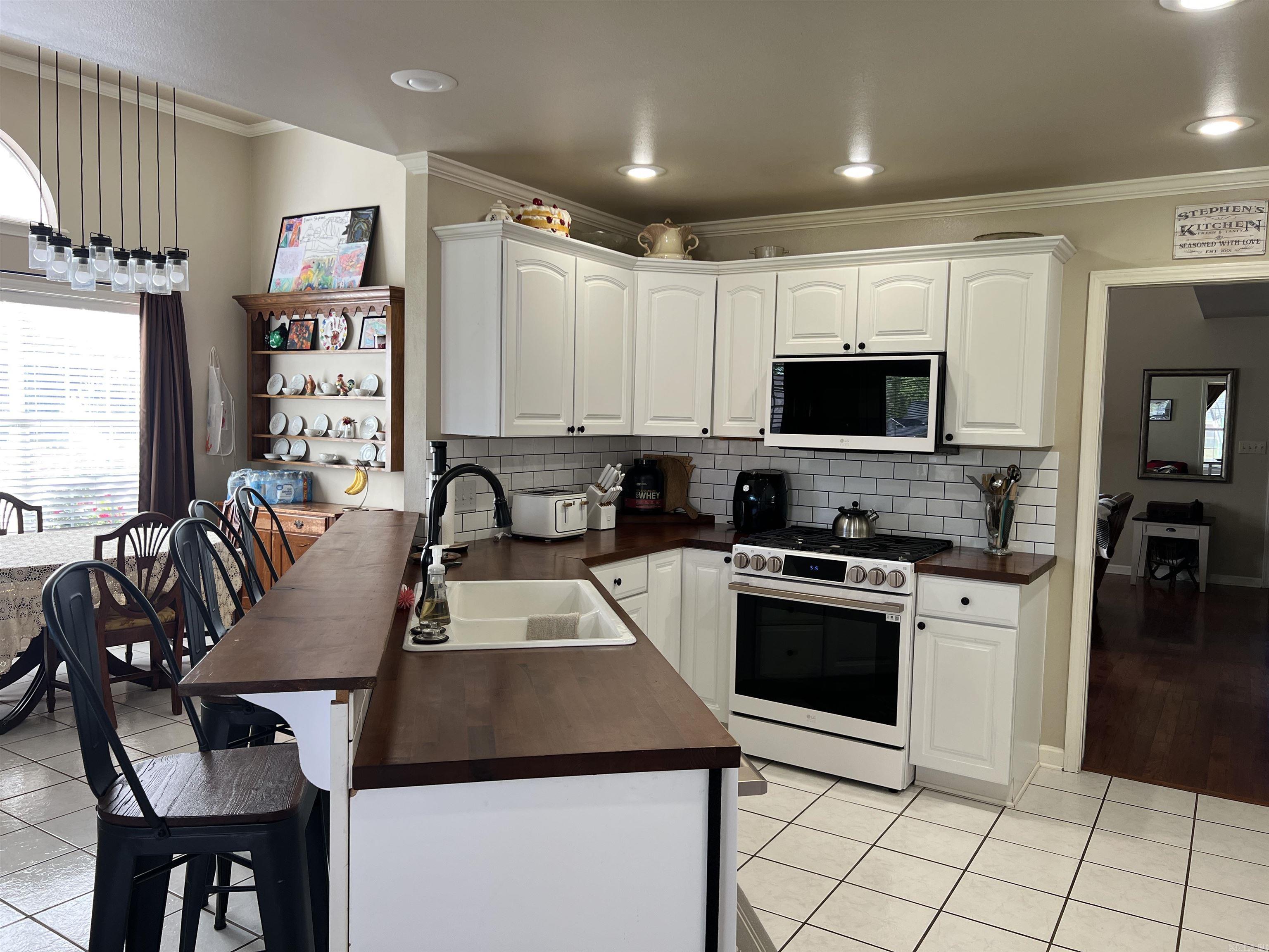 200  Blue Bird Cove  White Hall, AR