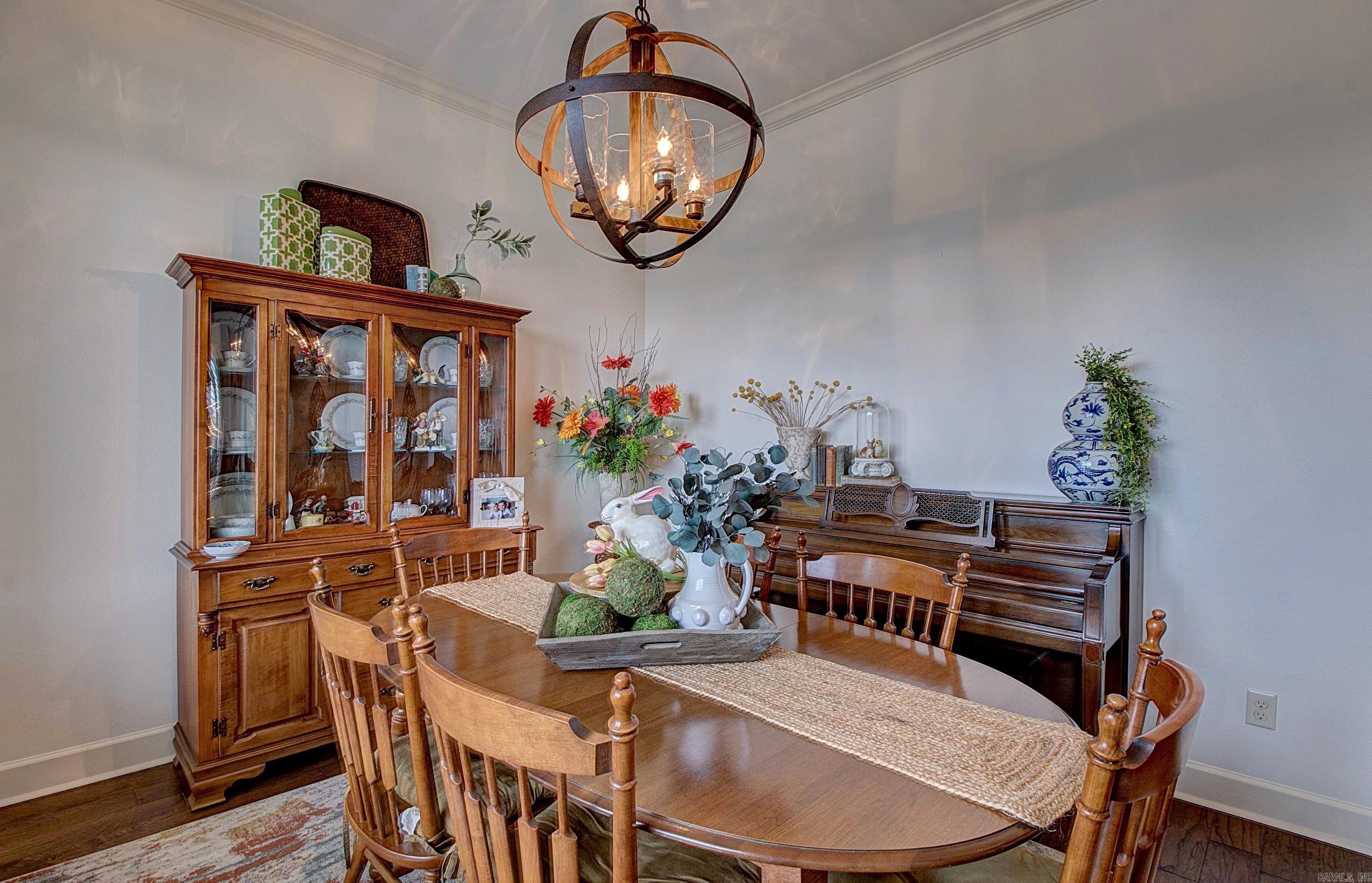 2136  Avondale  Benton, AR