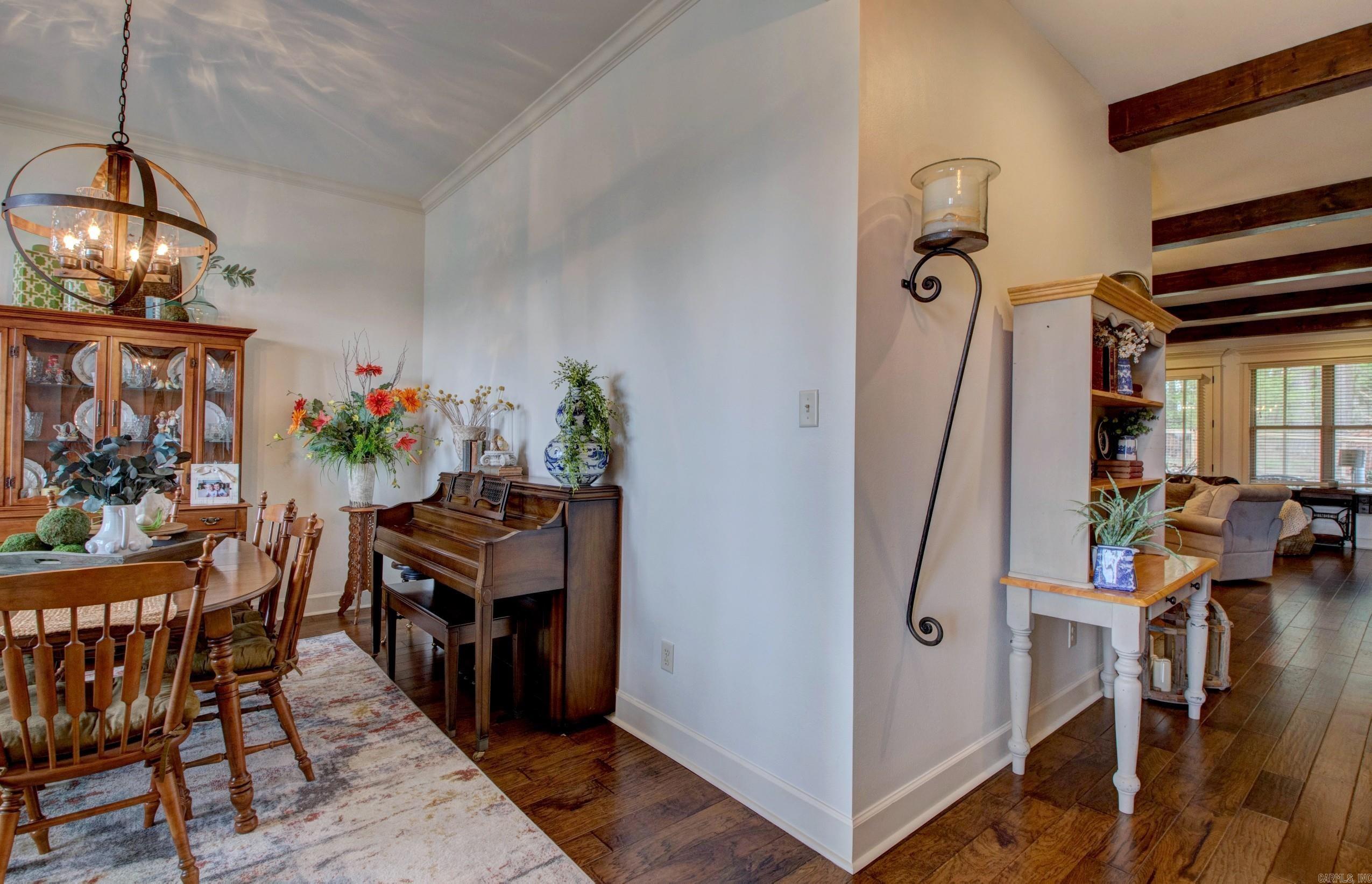 2136  Avondale  Benton, AR