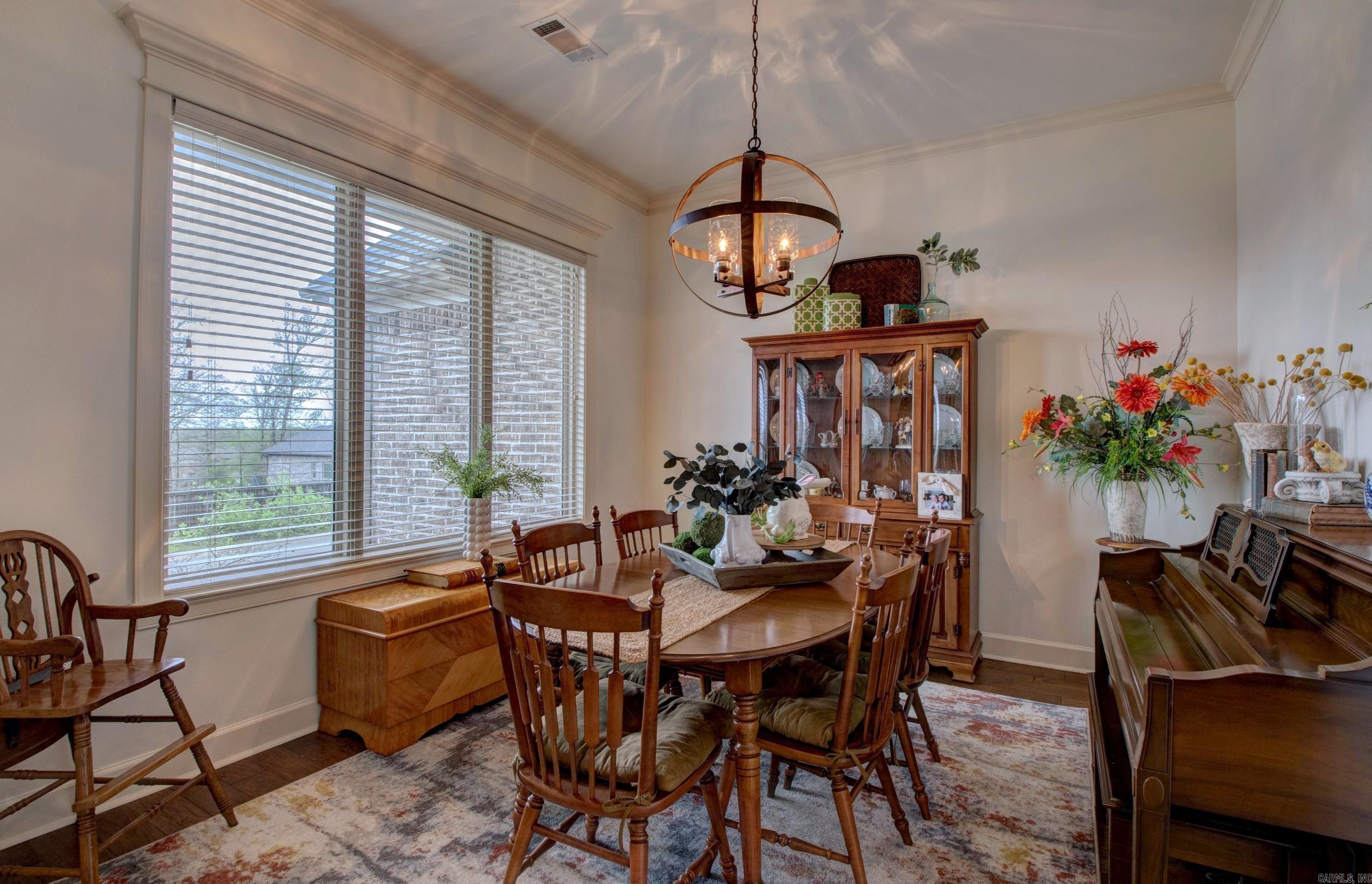 2136  Avondale  Benton, AR