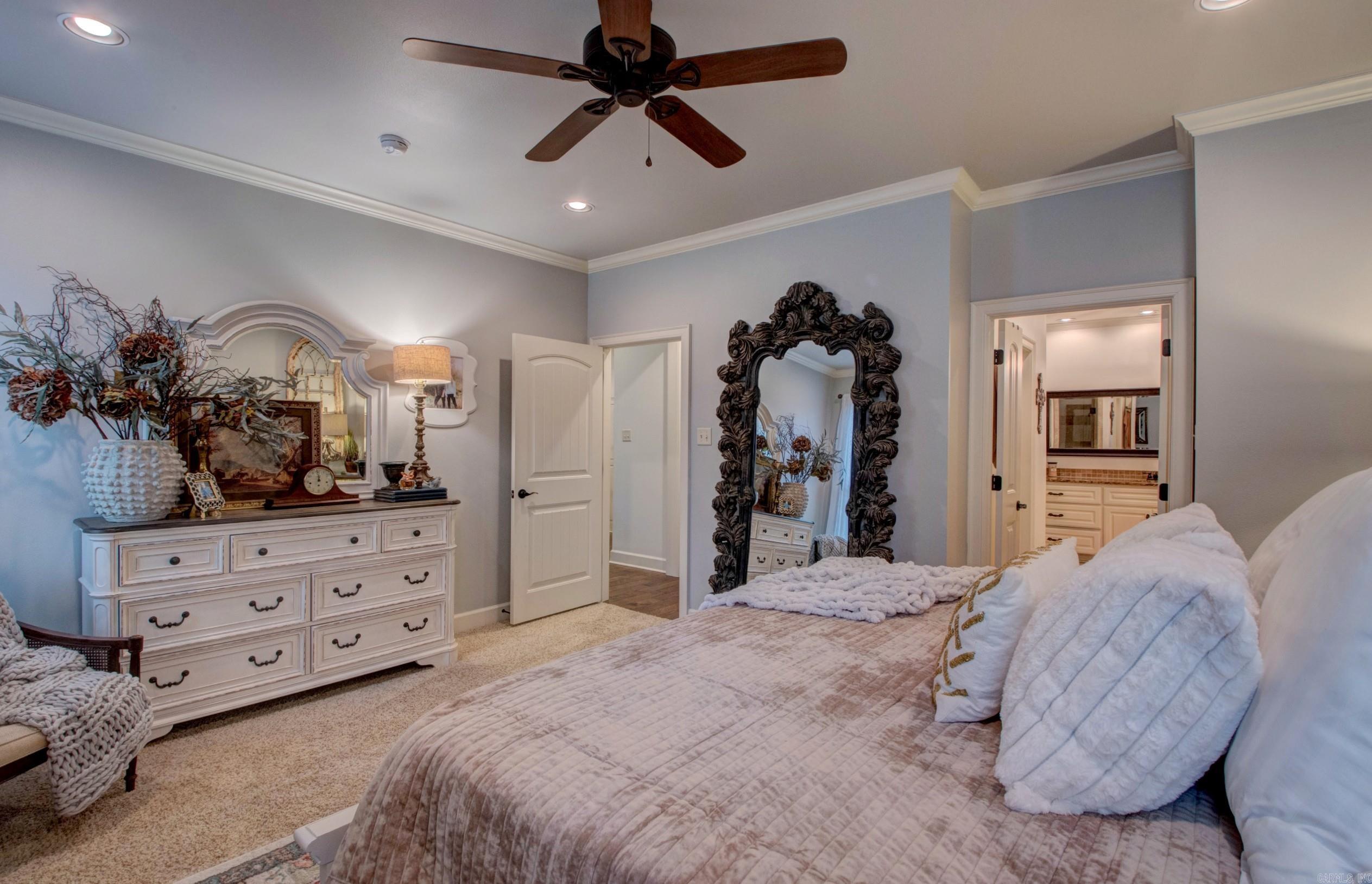 2136  Avondale  Benton, AR