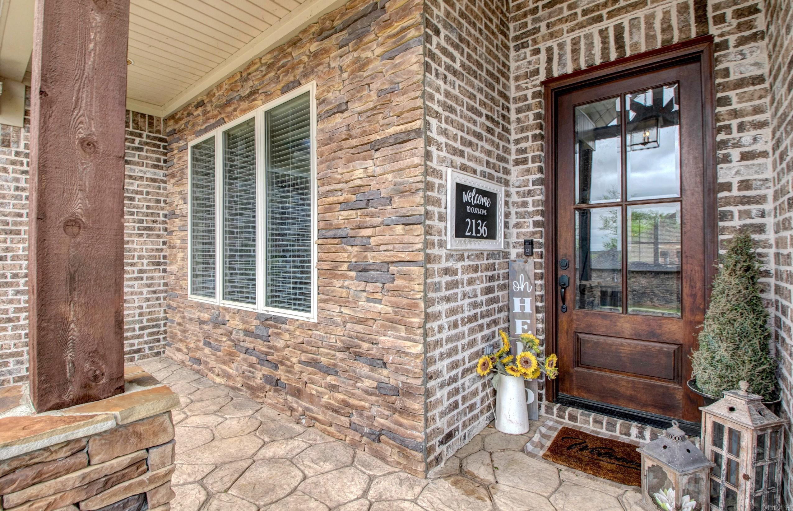 2136  Avondale  Benton, AR