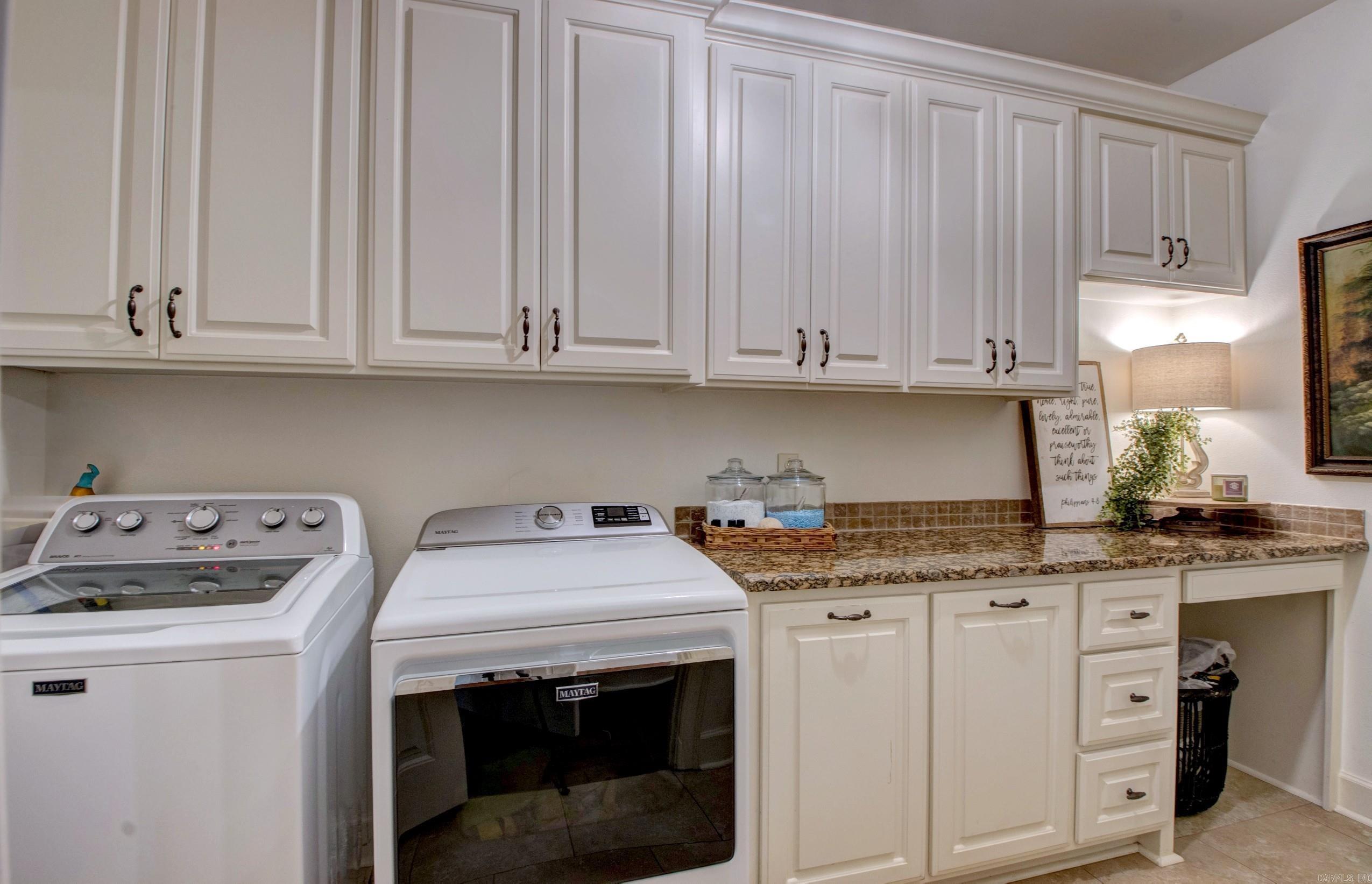 2136  Avondale  Benton, AR