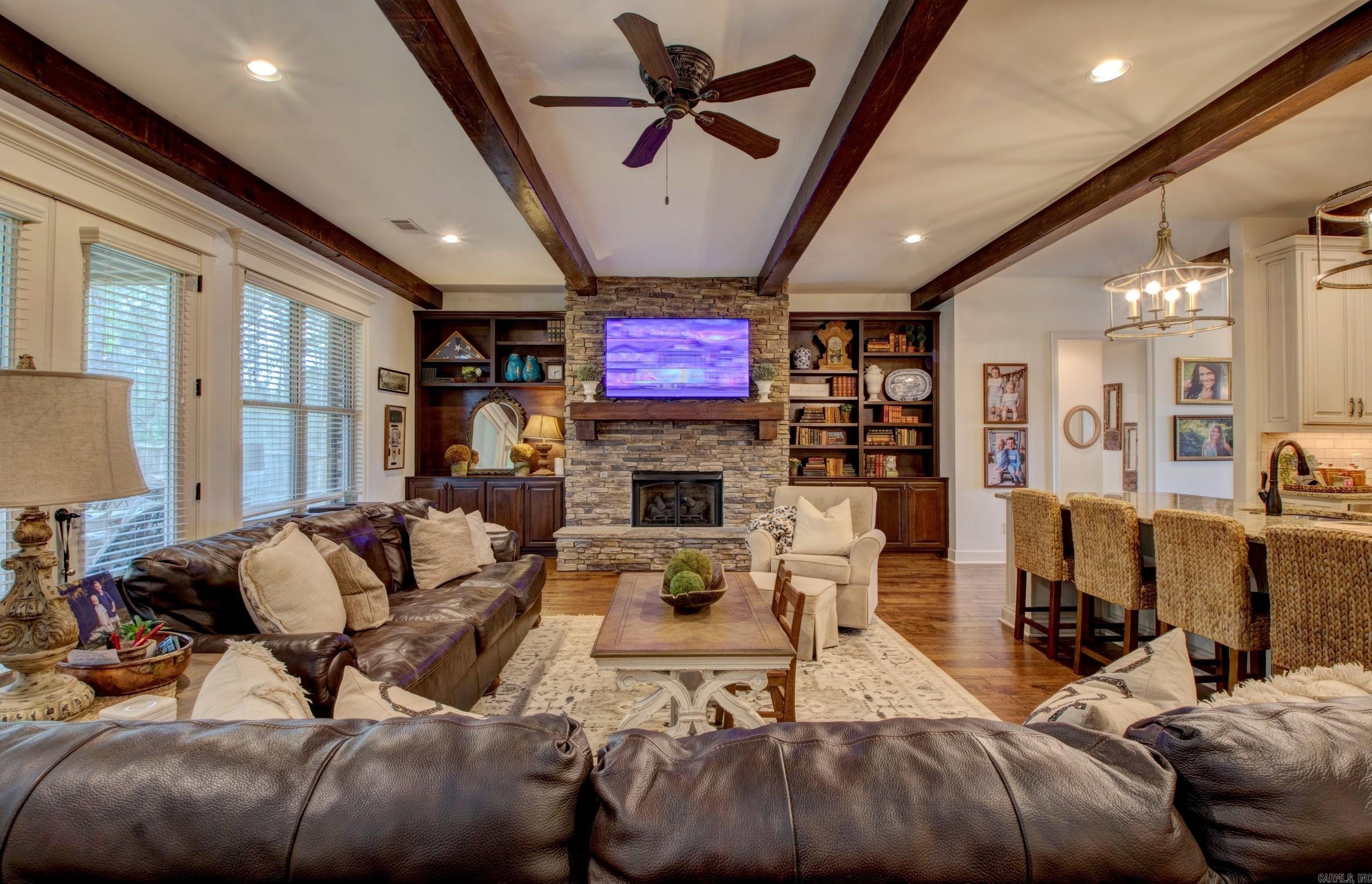 2136  Avondale  Benton, AR