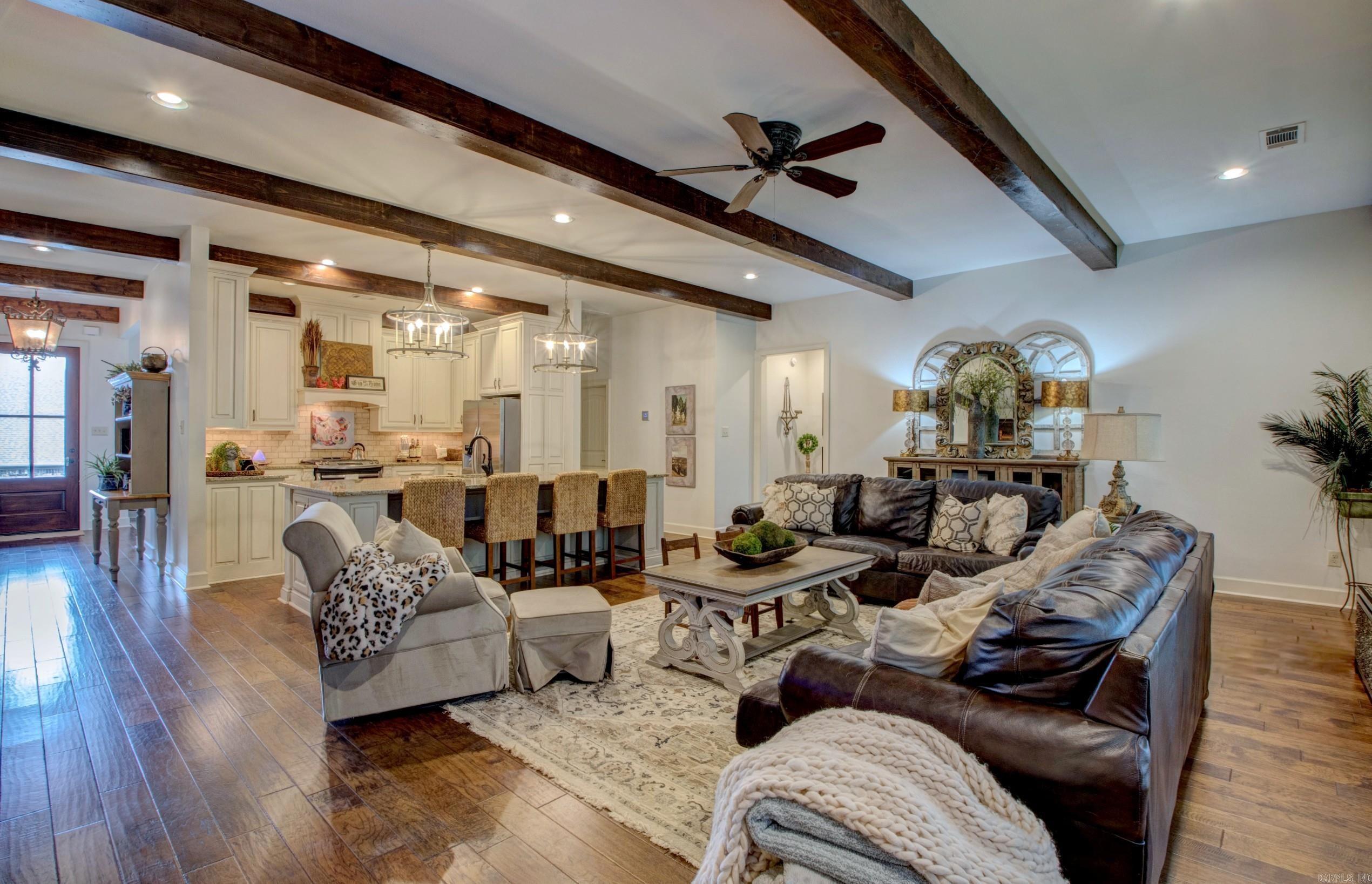 2136  Avondale  Benton, AR