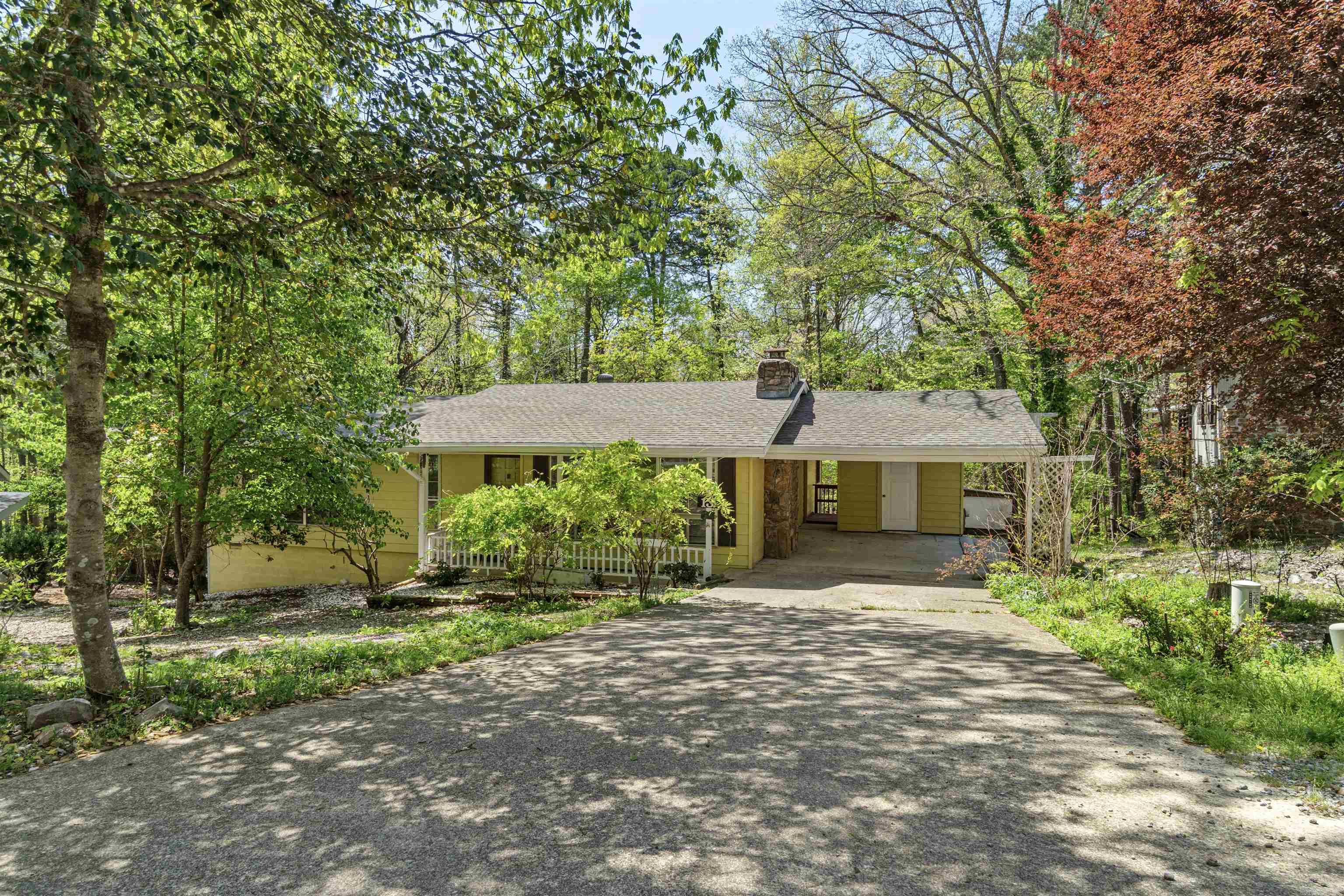 13  Silla  Hot Springs Village, AR